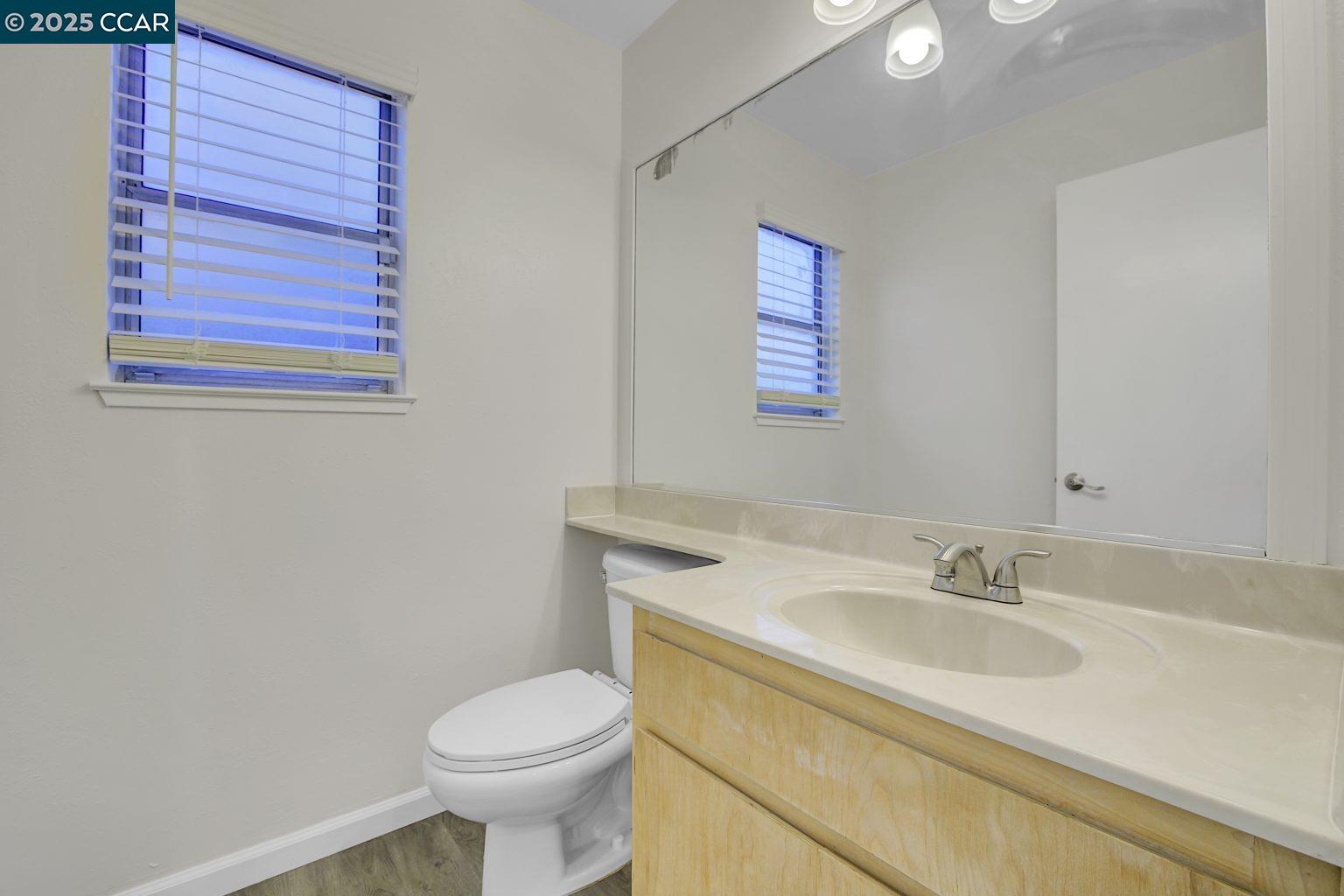 Detail Gallery Image 13 of 41 For 300 Bayview Dr, Oakley,  CA 94561 - 3 Beds | 2/1 Baths