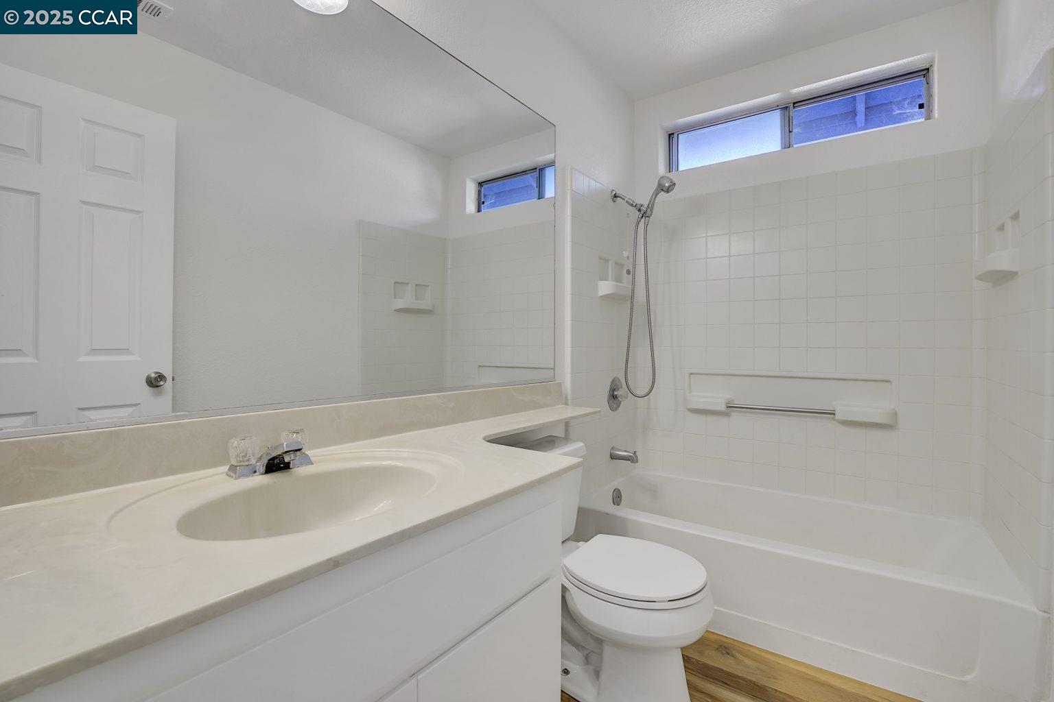 Detail Gallery Image 20 of 41 For 300 Bayview Dr, Oakley,  CA 94561 - 3 Beds | 2/1 Baths