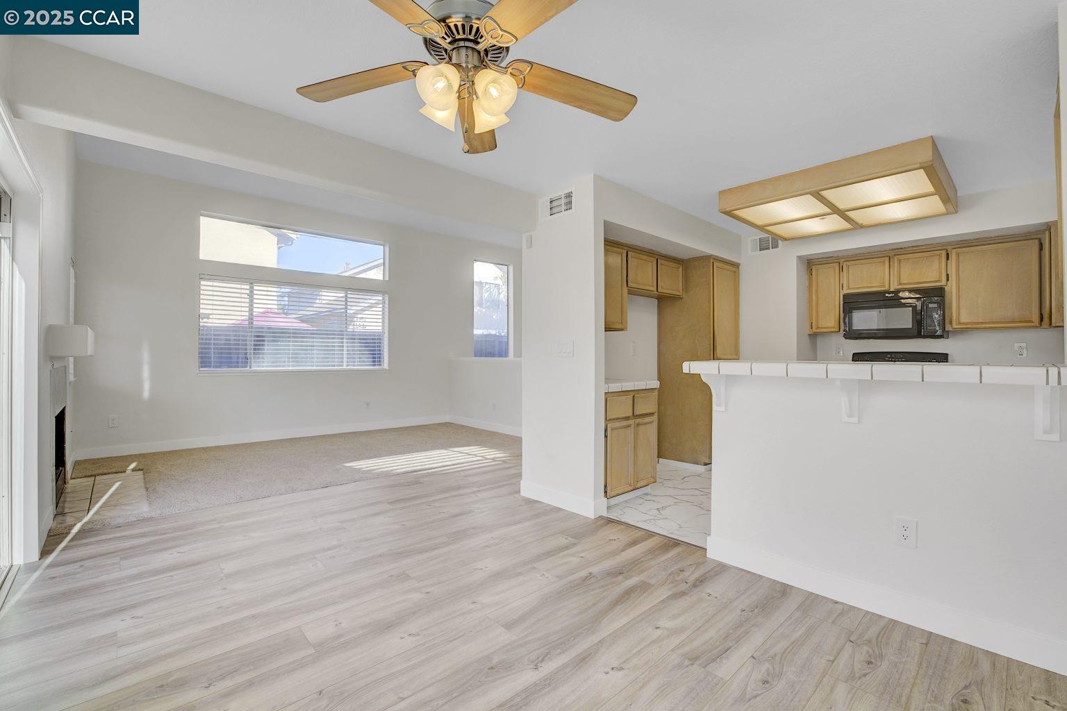 Detail Gallery Image 6 of 41 For 300 Bayview Dr, Oakley,  CA 94561 - 3 Beds | 2/1 Baths
