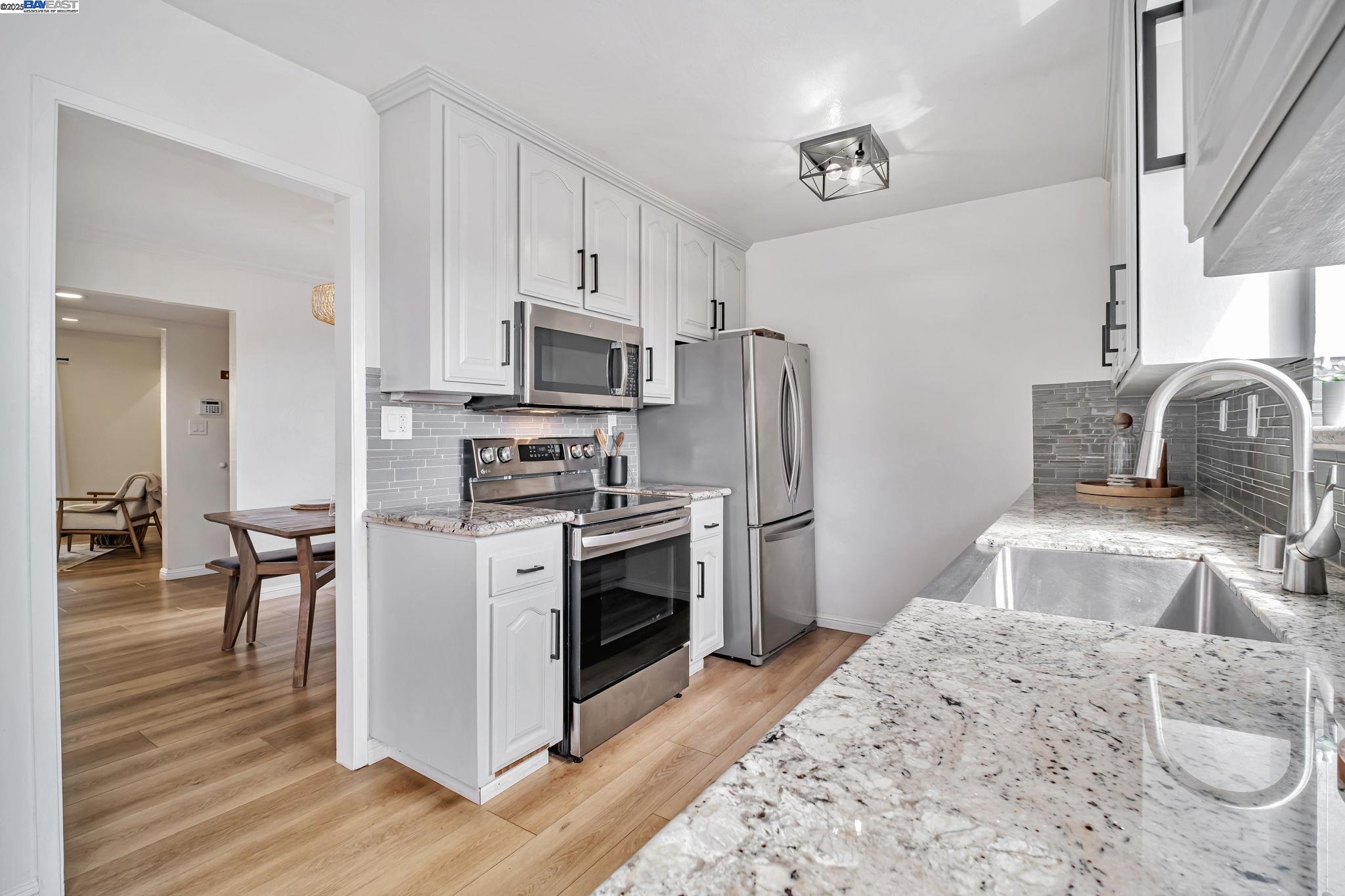 Photo #11: 41104201 Listing: Photo #11
