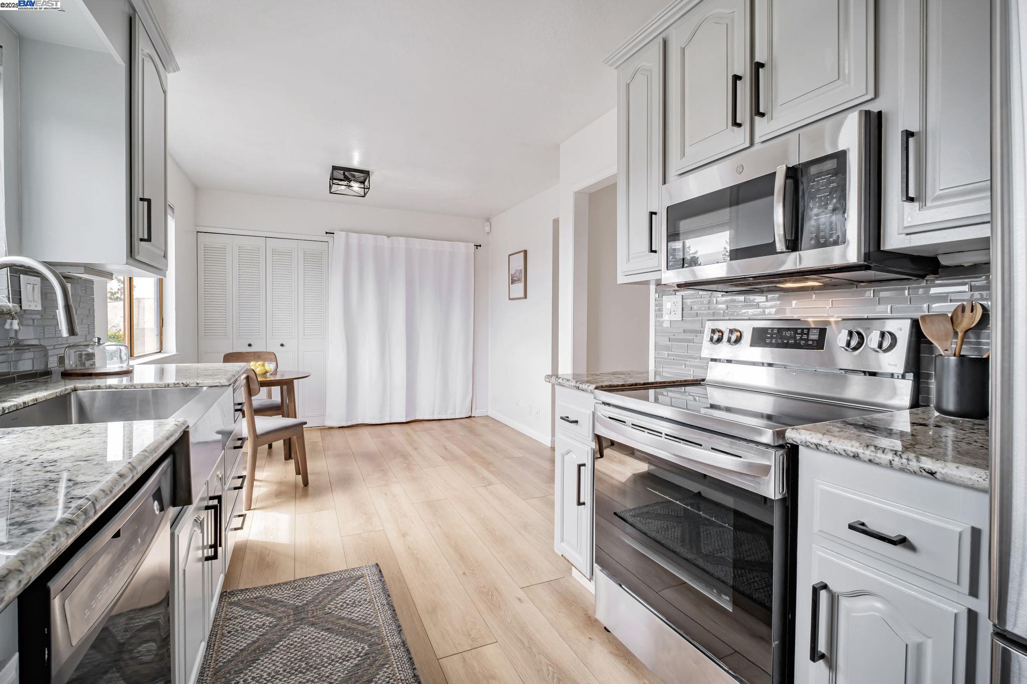 Photo #12: 41104201 Listing: Photo #12
