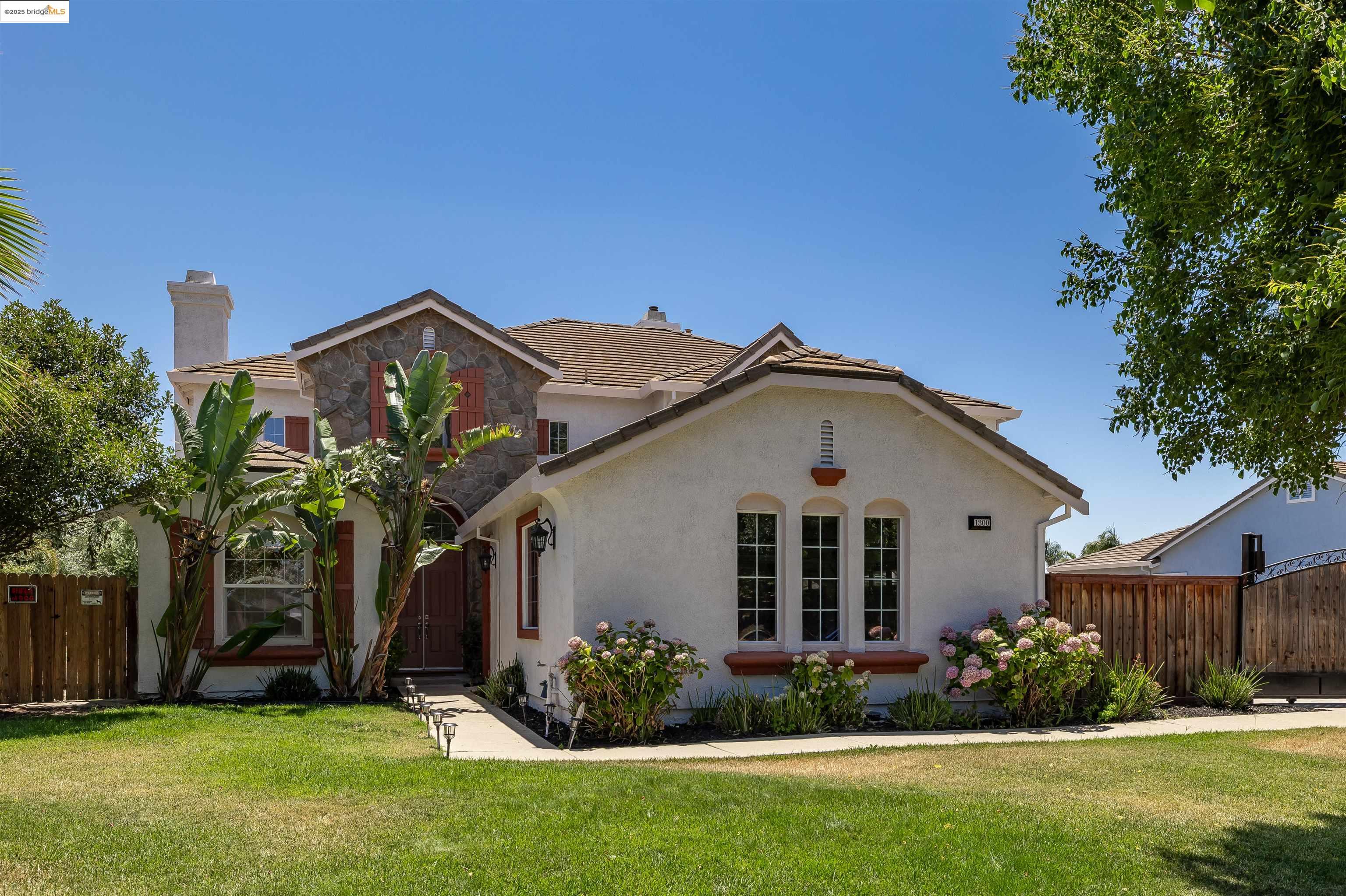 Detail Gallery Image 1 of 60 For 1300 Baylaurel Ct, Brentwood,  CA 94513 - 4 Beds | 3 Baths