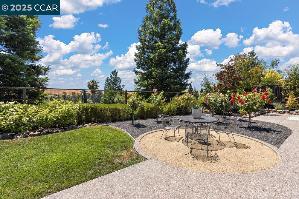 Detail Gallery Image 43 of 49 For 150 Alta Vista Way, Danville,  CA 94506 - 4 Beds | 3 Baths