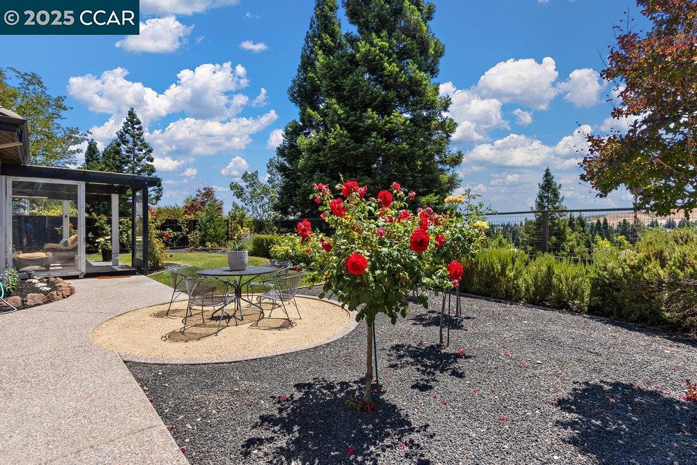 Detail Gallery Image 45 of 49 For 150 Alta Vista Way, Danville,  CA 94506 - 4 Beds | 3 Baths