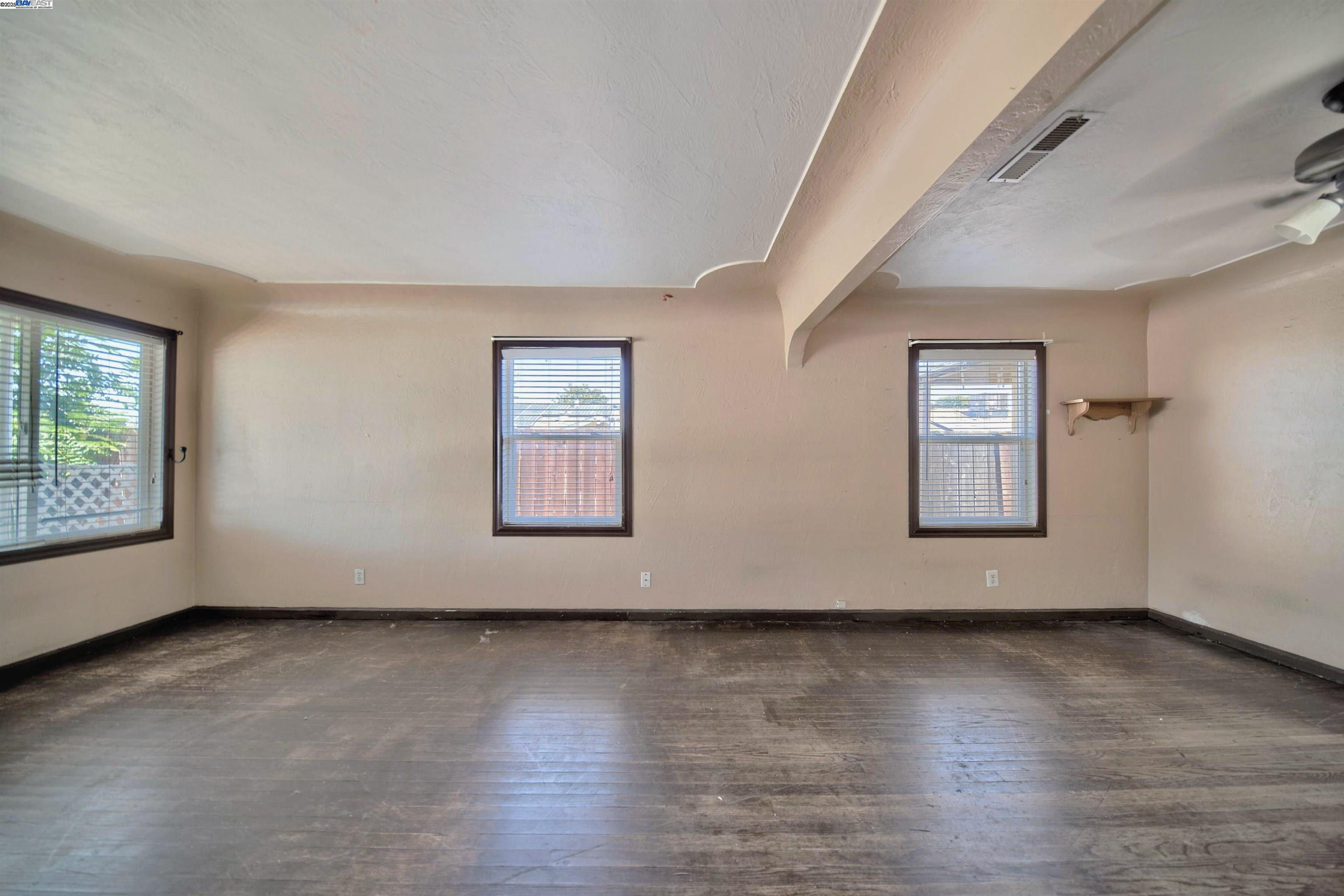 Detail Gallery Image 16 of 30 For 408 Sequoia Ave, Manteca,  CA 95337 - 3 Beds | 1 Baths
