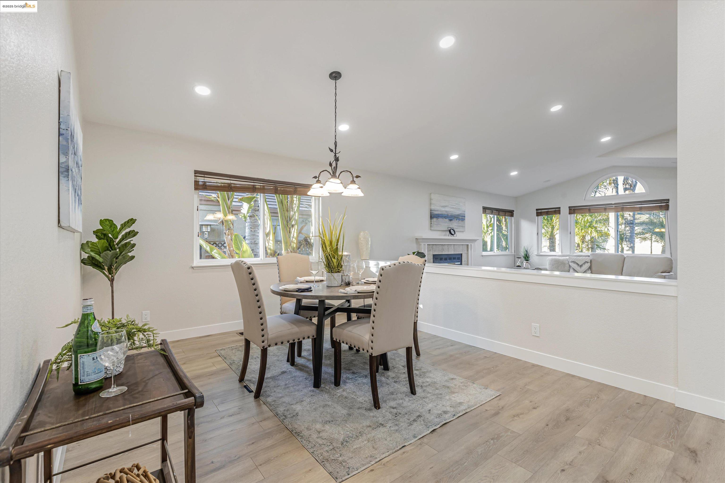 Detail Gallery Image 15 of 46 For 5150 Edgeview Dr, Discovery Bay,  CA 94505 - 3 Beds | 2 Baths