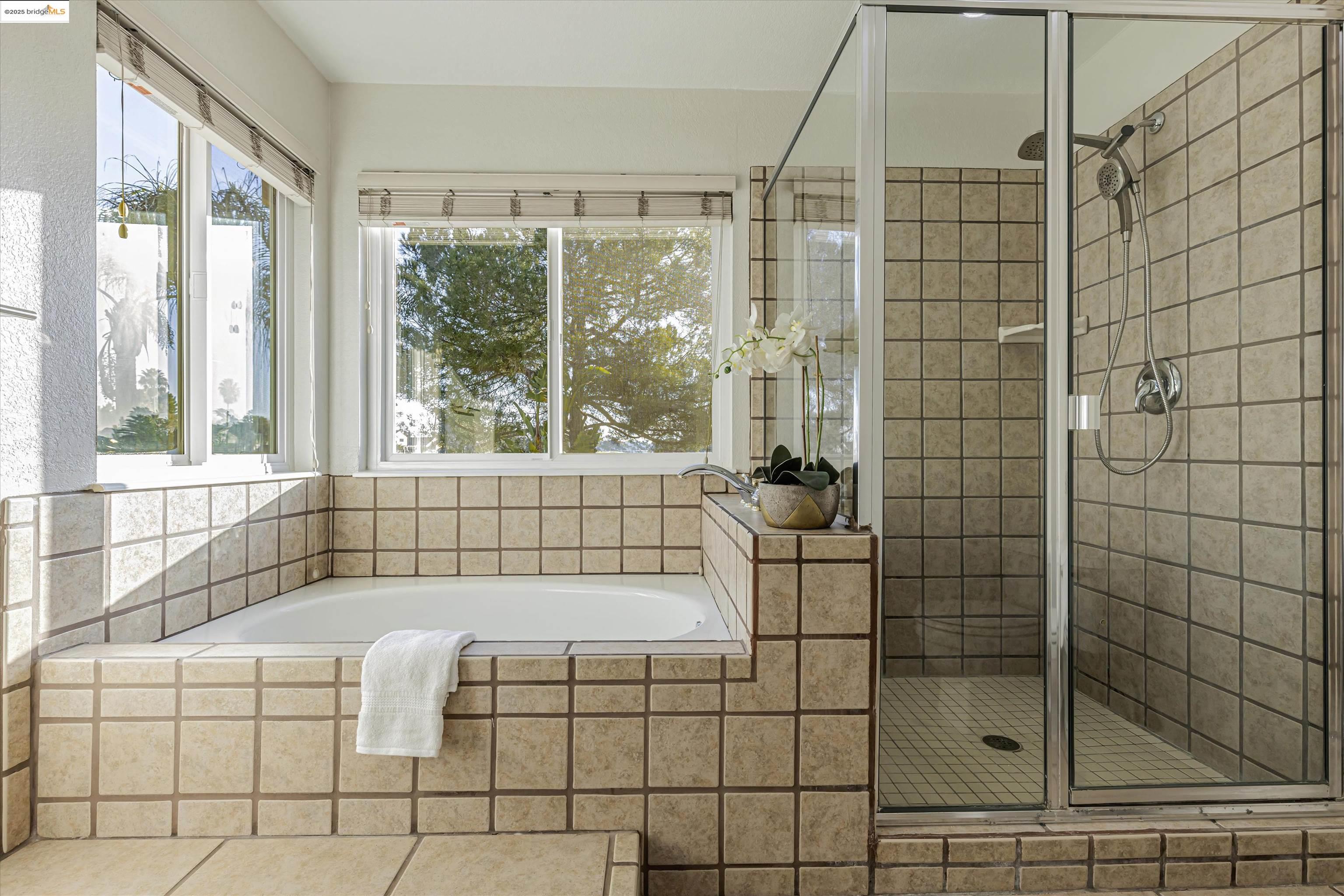 Detail Gallery Image 23 of 46 For 5150 Edgeview Dr, Discovery Bay,  CA 94505 - 3 Beds | 2 Baths