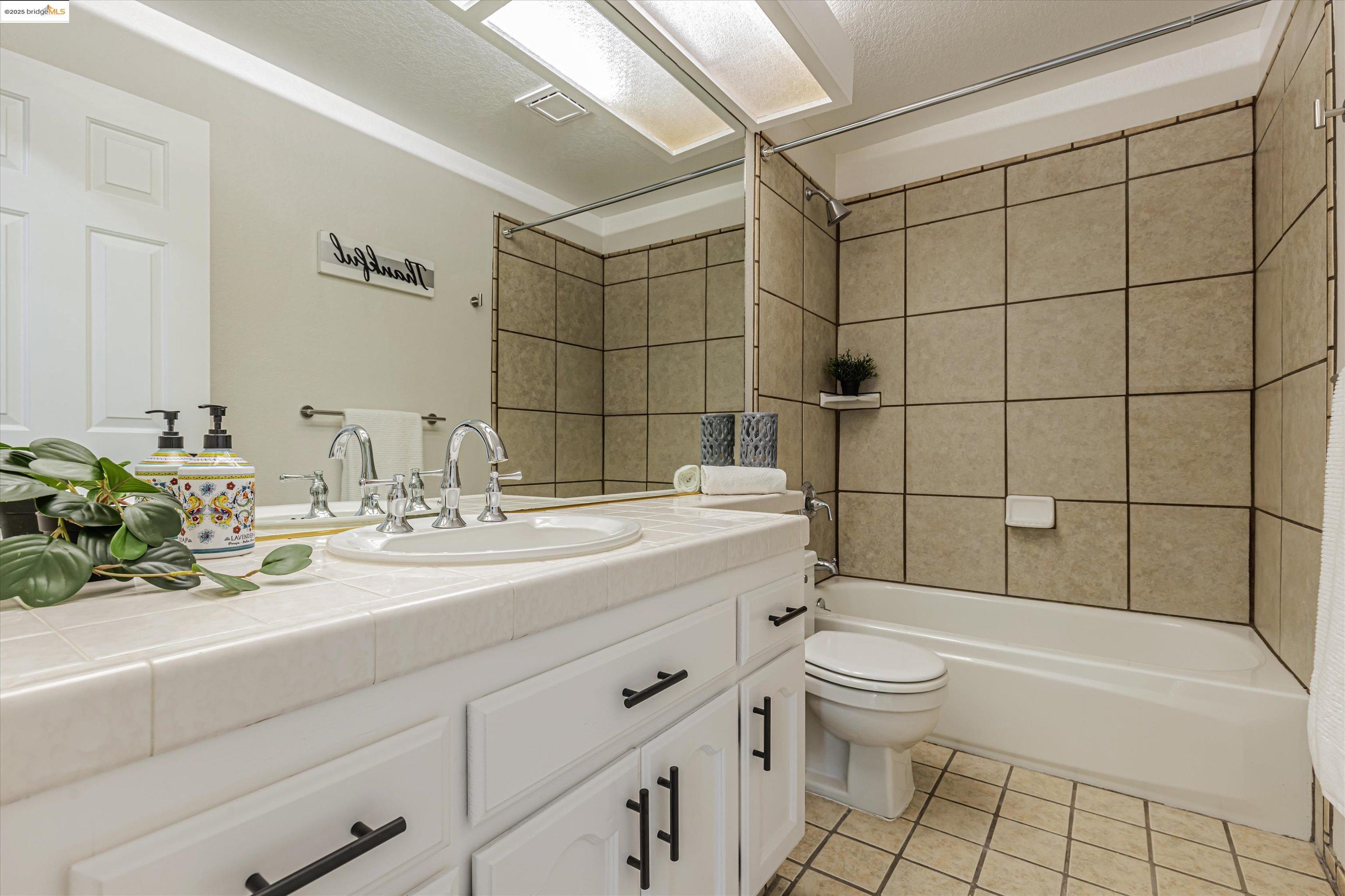 Detail Gallery Image 29 of 46 For 5150 Edgeview Dr, Discovery Bay,  CA 94505 - 3 Beds | 2 Baths
