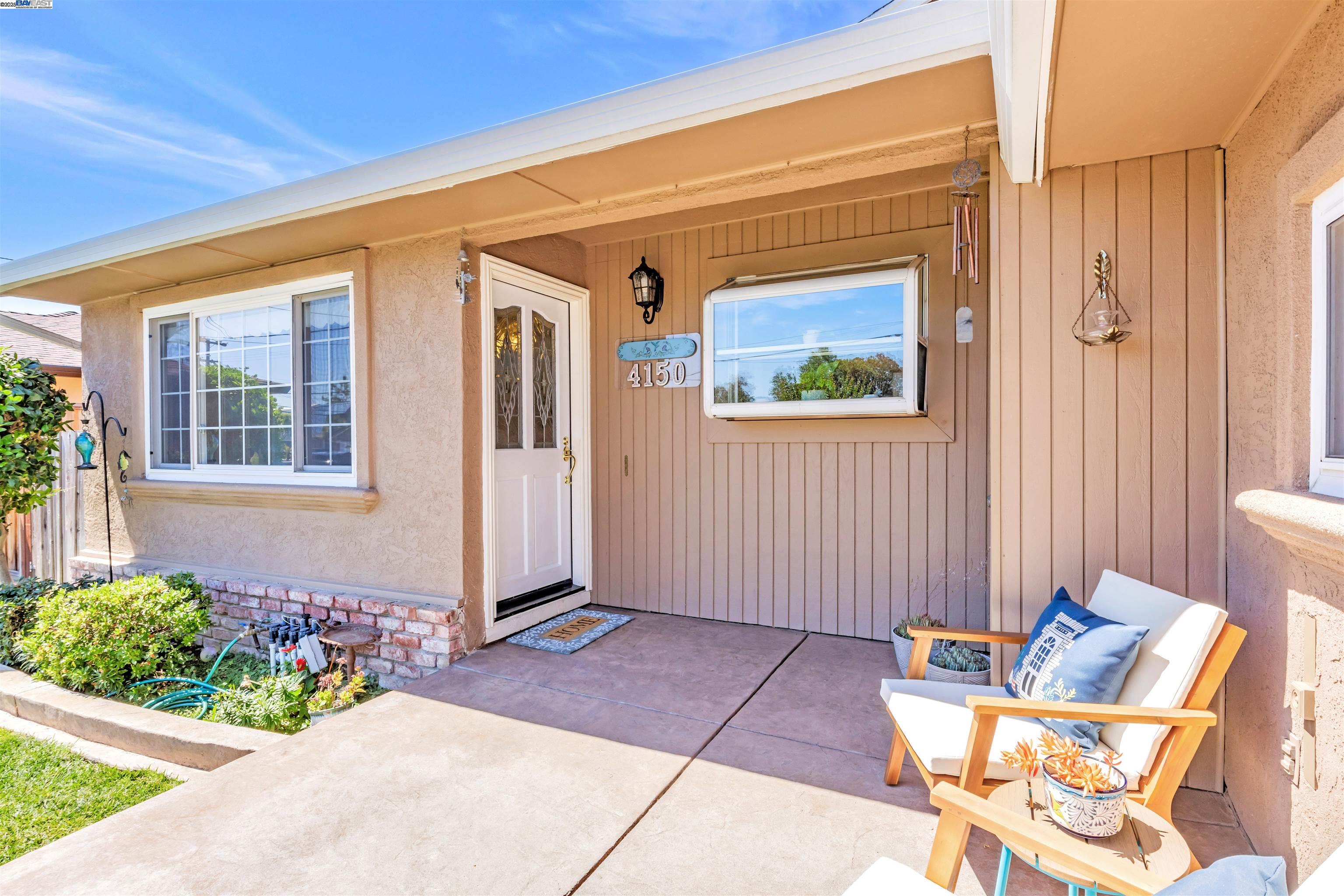 Detail Gallery Image 3 of 34 For 4150 Corrigan Dr, Fremont,  CA 94536 - 4 Beds | 2 Baths