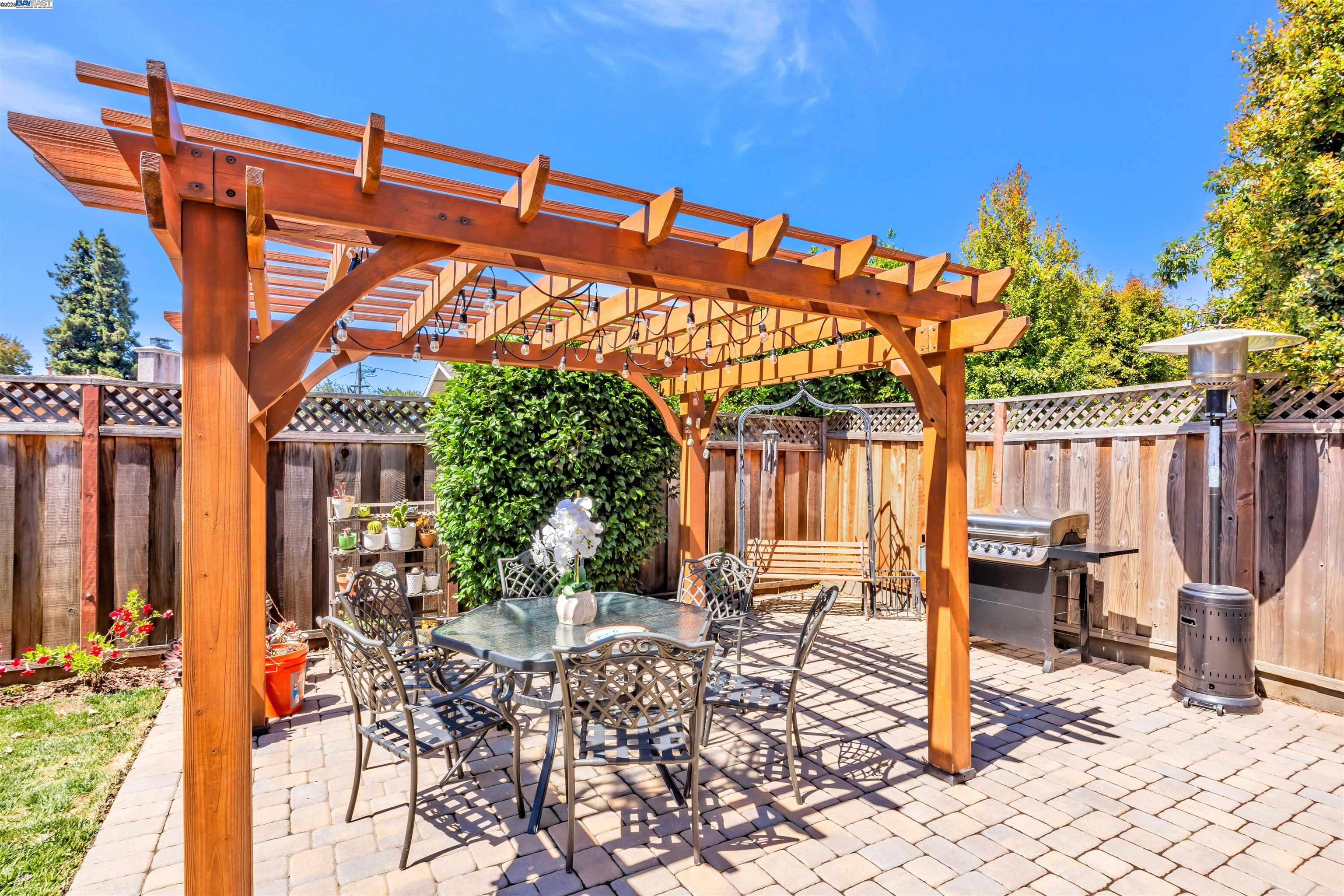 Detail Gallery Image 30 of 34 For 4150 Corrigan Dr, Fremont,  CA 94536 - 4 Beds | 2 Baths