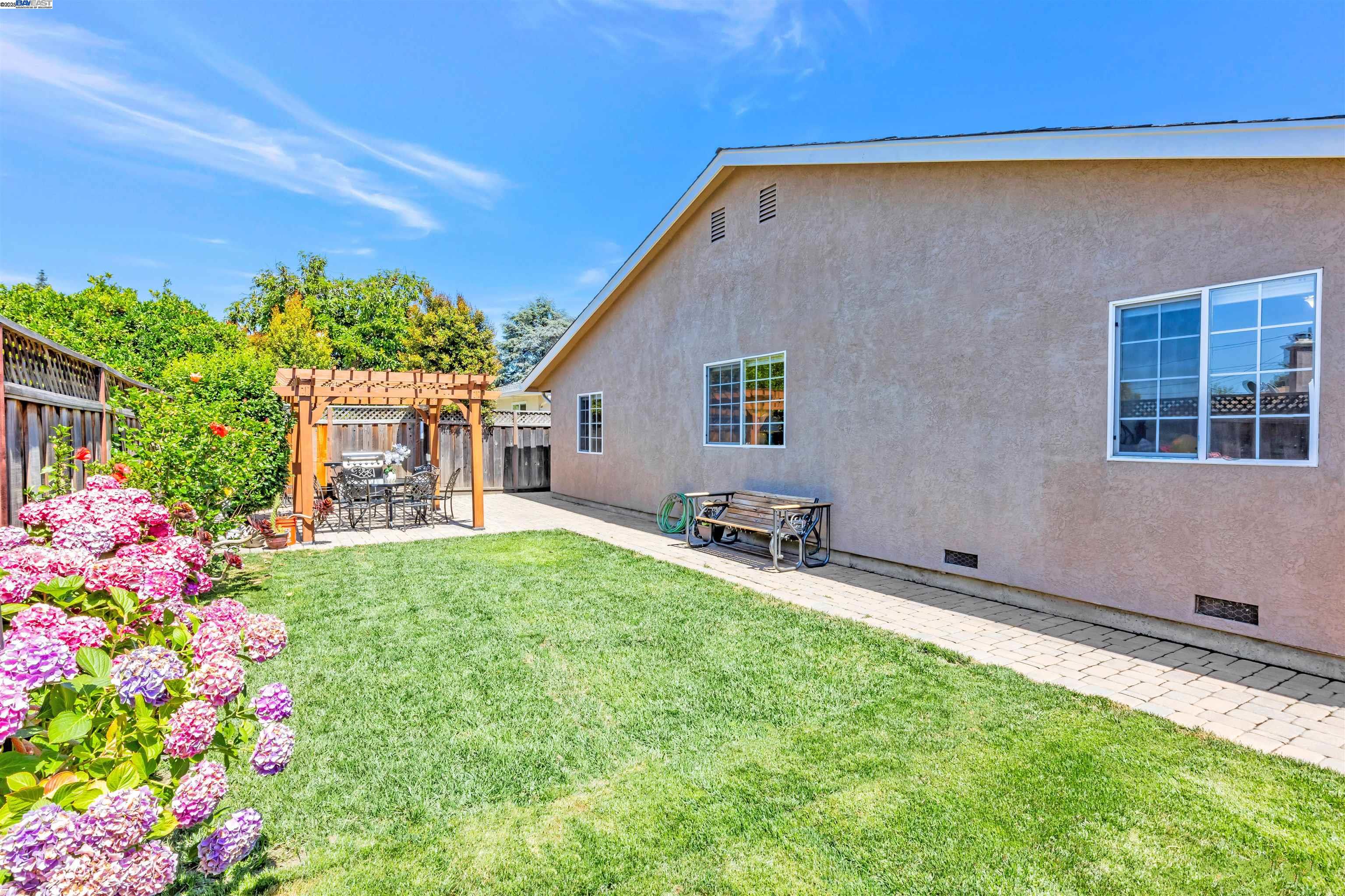 Detail Gallery Image 33 of 34 For 4150 Corrigan Dr, Fremont,  CA 94536 - 4 Beds | 2 Baths