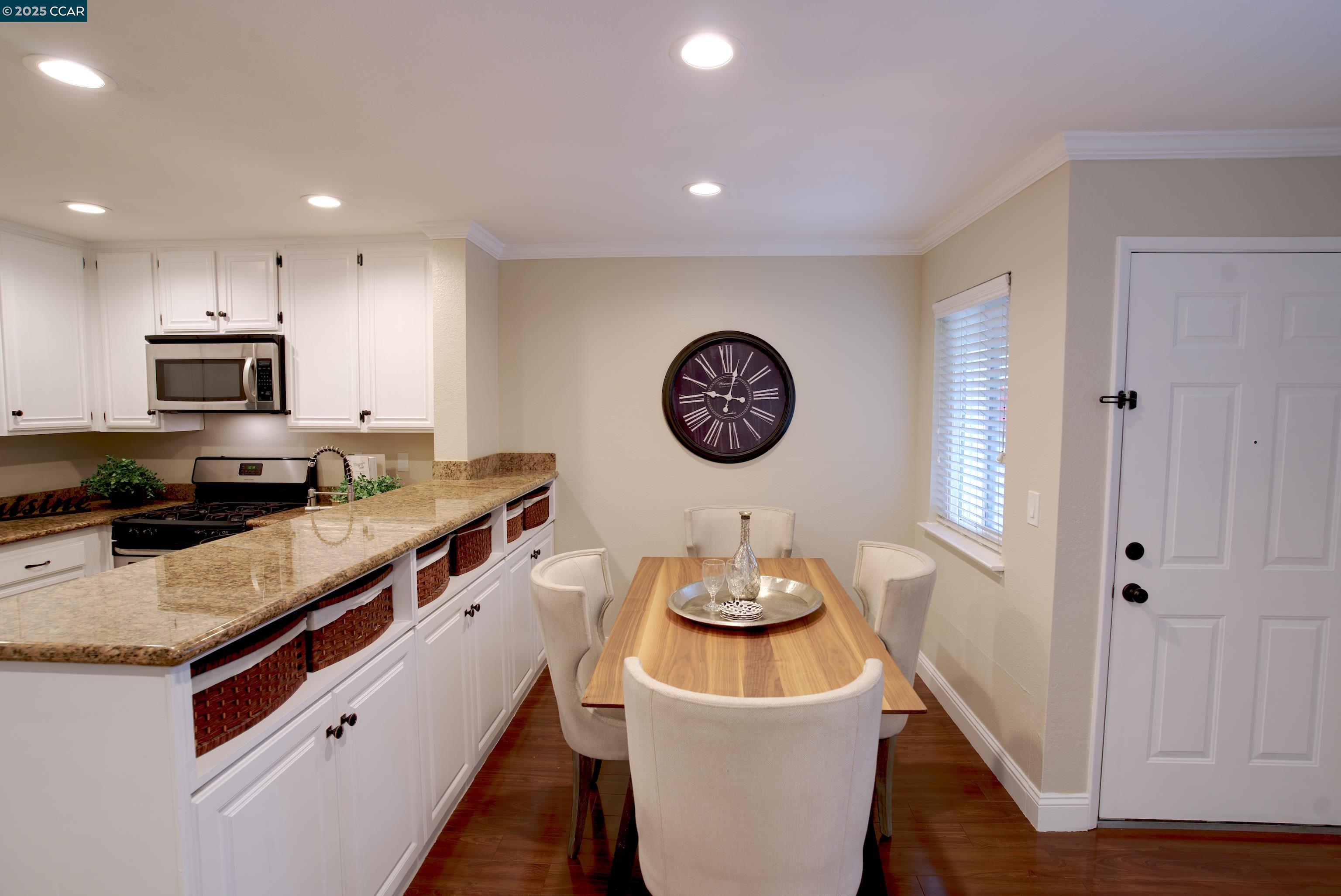 Photo #7: 41104214 Listing: Photo #7