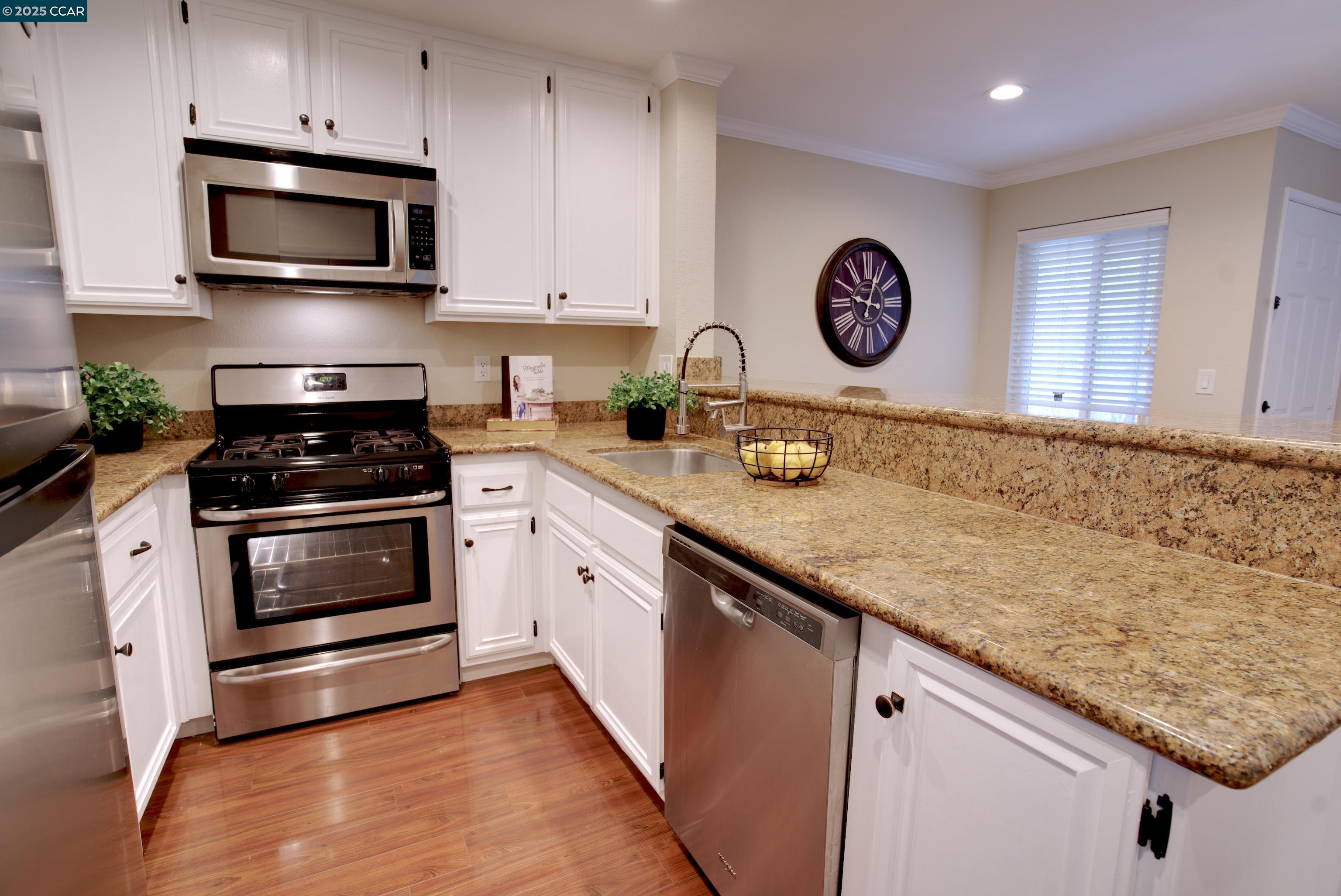 Photo #9: 41104214 Listing: Photo #9