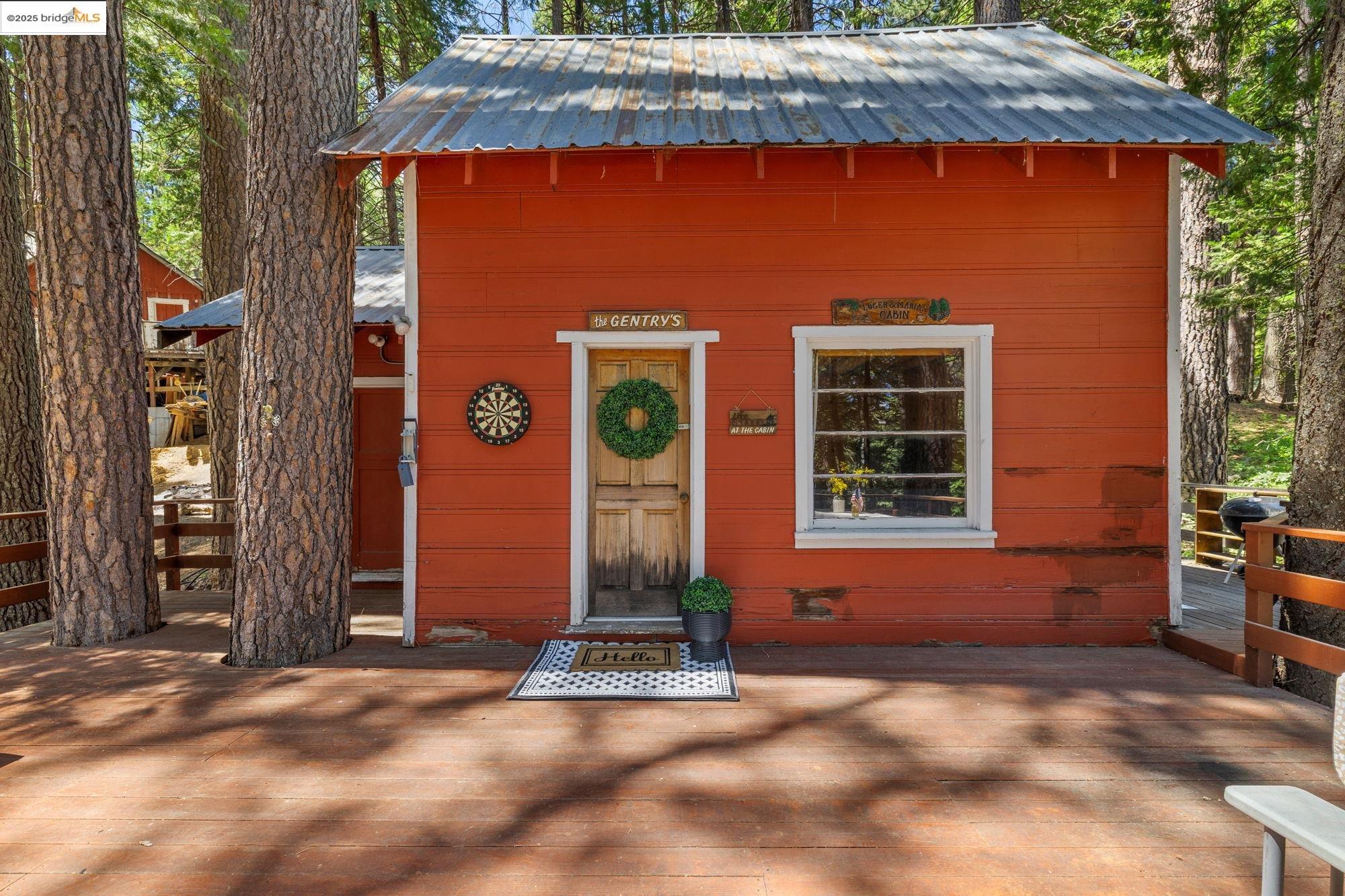 Detail Gallery Image 2 of 44 For 22742 Conifer Court, Long Barn,  CA 95335 - 1 Beds | 1 Baths
