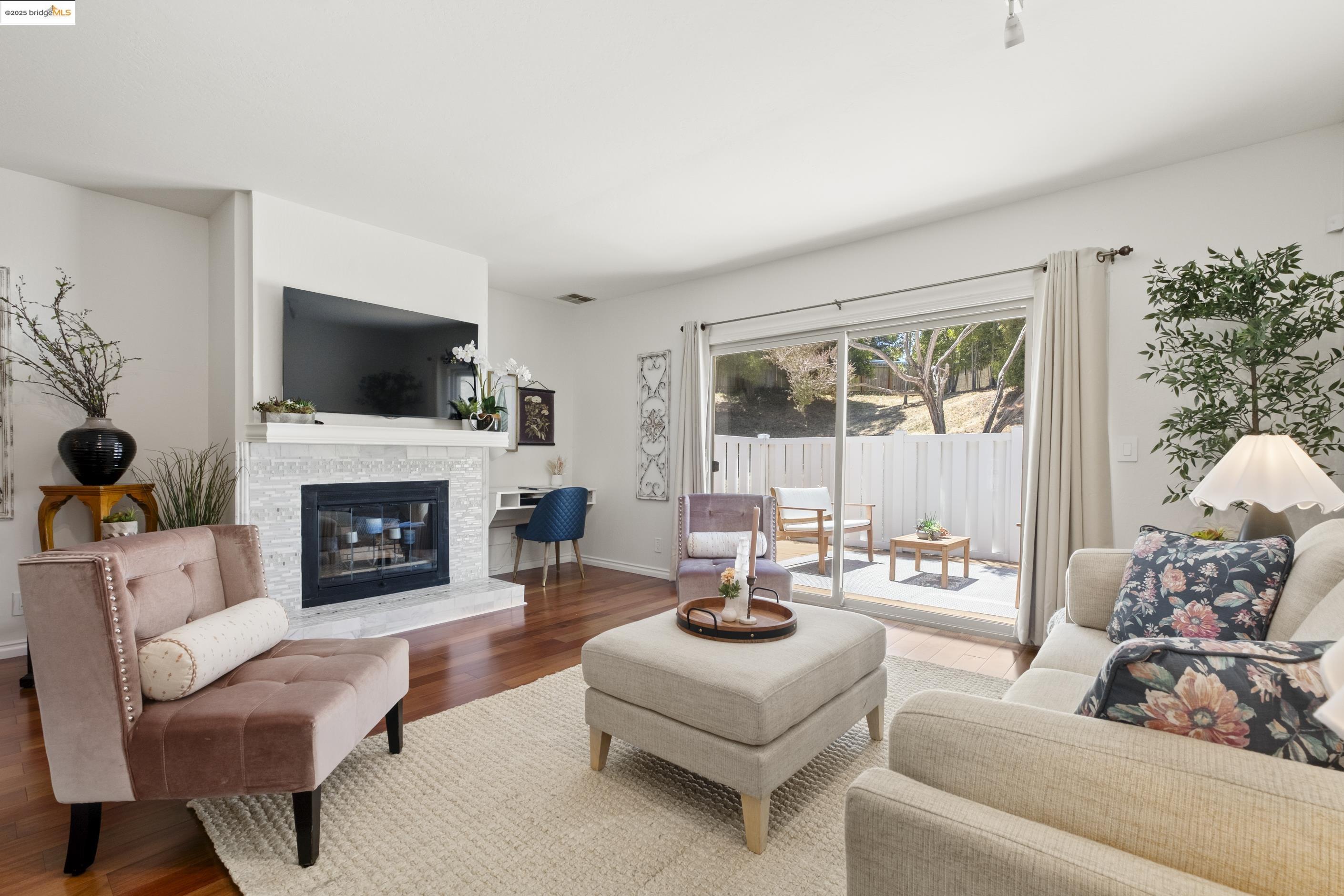 Photo #2: 41104216 Listing 