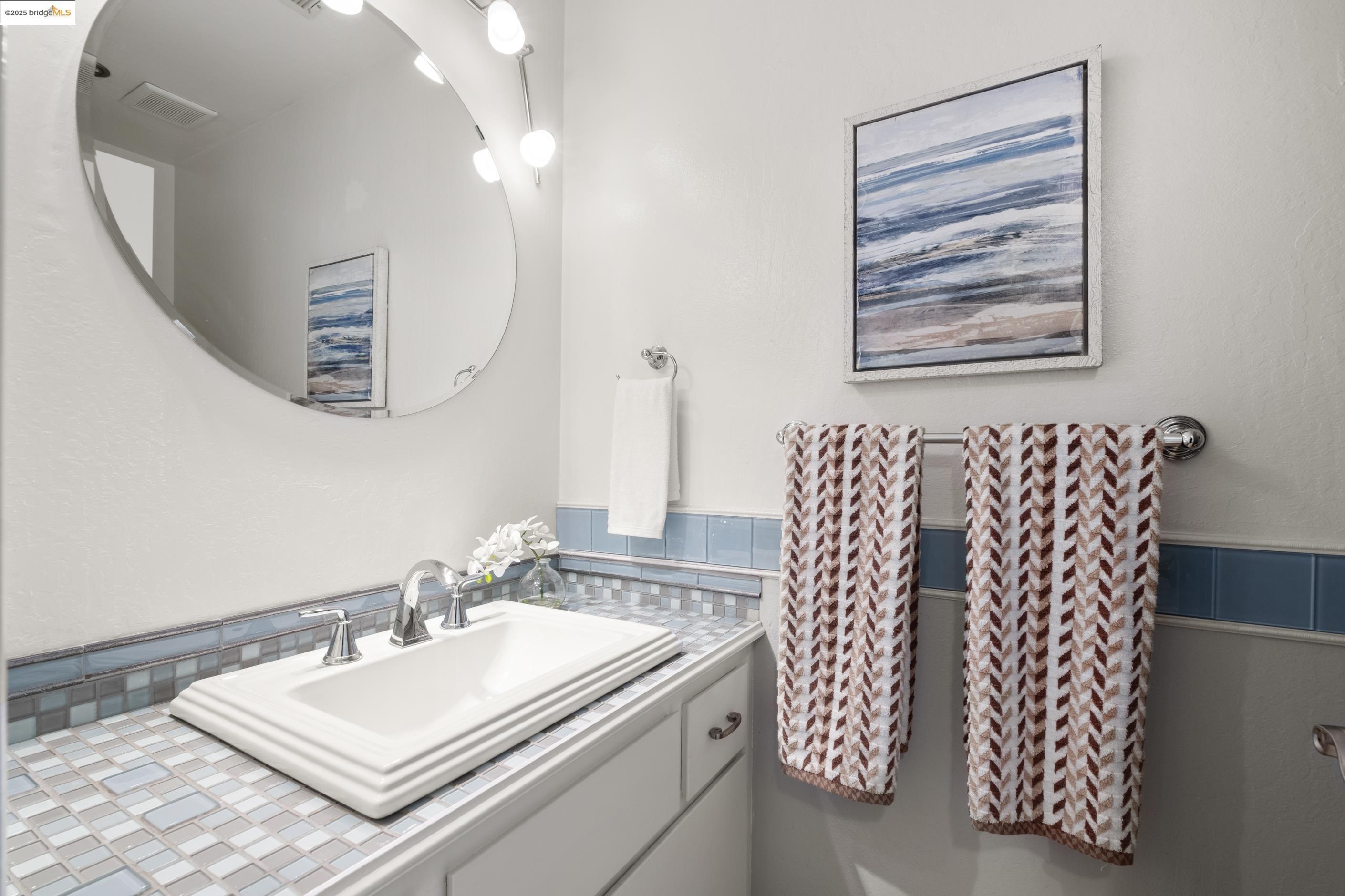 Photo #5: 41104216 Listing 