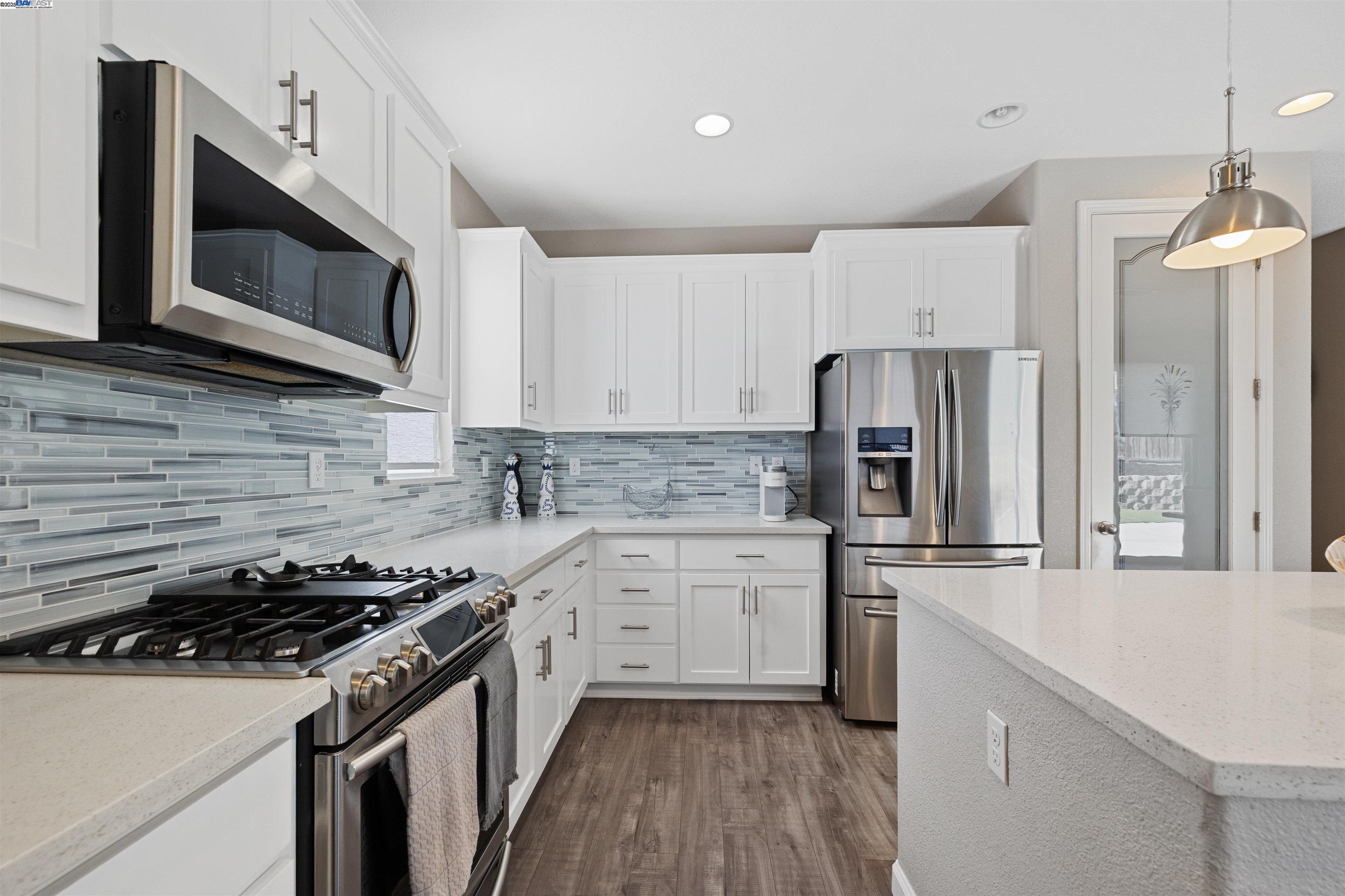 Detail Gallery Image 12 of 44 For 4717 Black Oak Ct, Fairfield,  CA 94534 - 4 Beds | 3 Baths