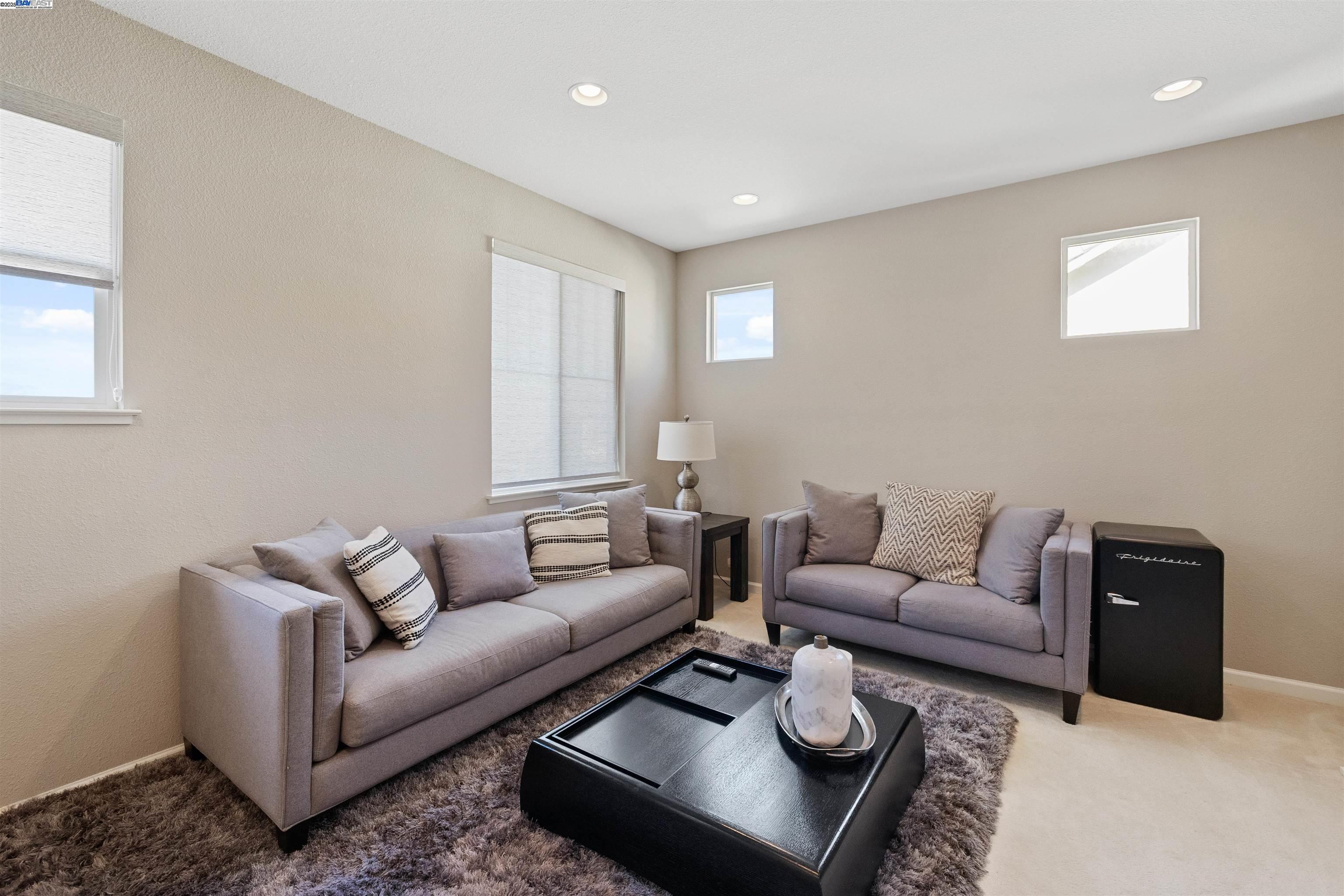 Detail Gallery Image 18 of 44 For 4717 Black Oak Ct, Fairfield,  CA 94534 - 4 Beds | 3 Baths