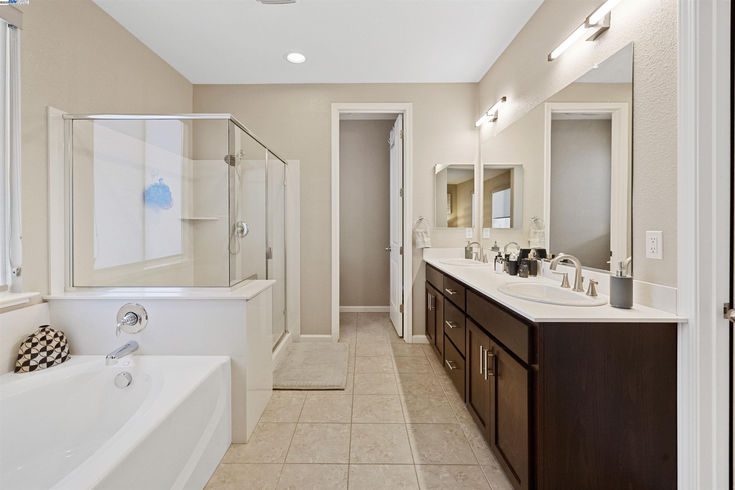 Detail Gallery Image 23 of 44 For 4717 Black Oak Ct, Fairfield,  CA 94534 - 4 Beds | 3 Baths