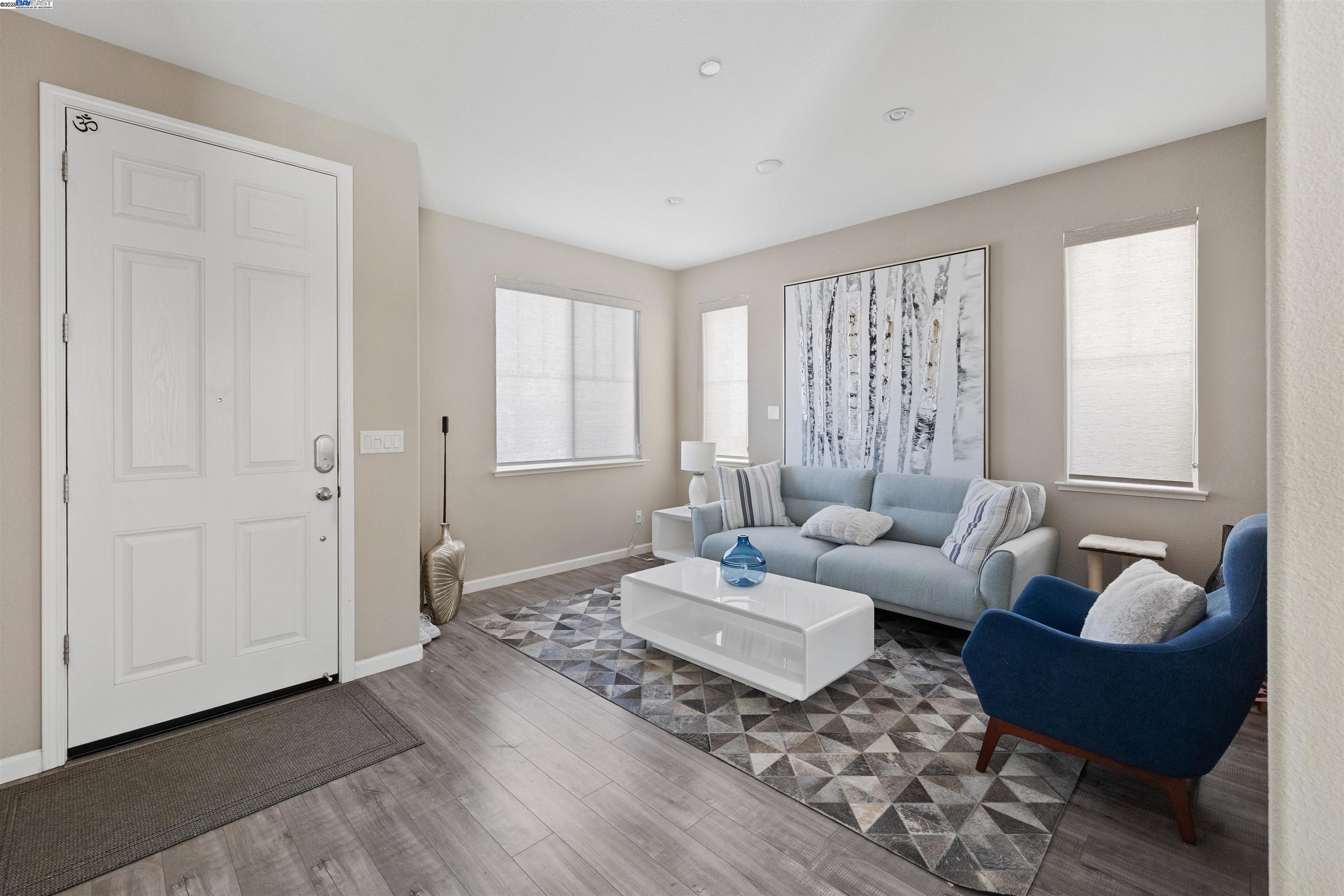Detail Gallery Image 4 of 44 For 4717 Black Oak Ct, Fairfield,  CA 94534 - 4 Beds | 3 Baths