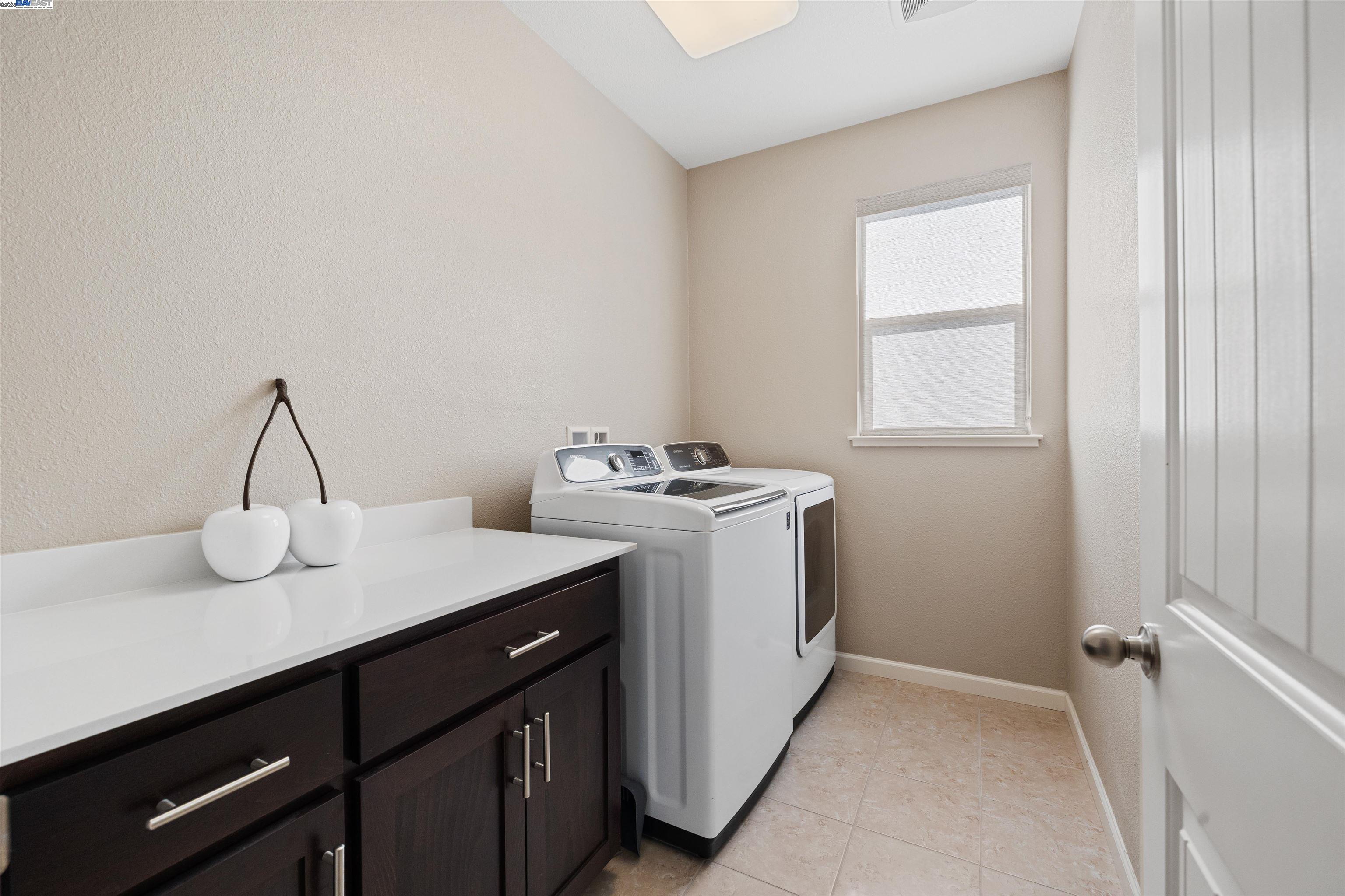 Detail Gallery Image 32 of 44 For 4717 Black Oak Ct, Fairfield,  CA 94534 - 4 Beds | 3 Baths