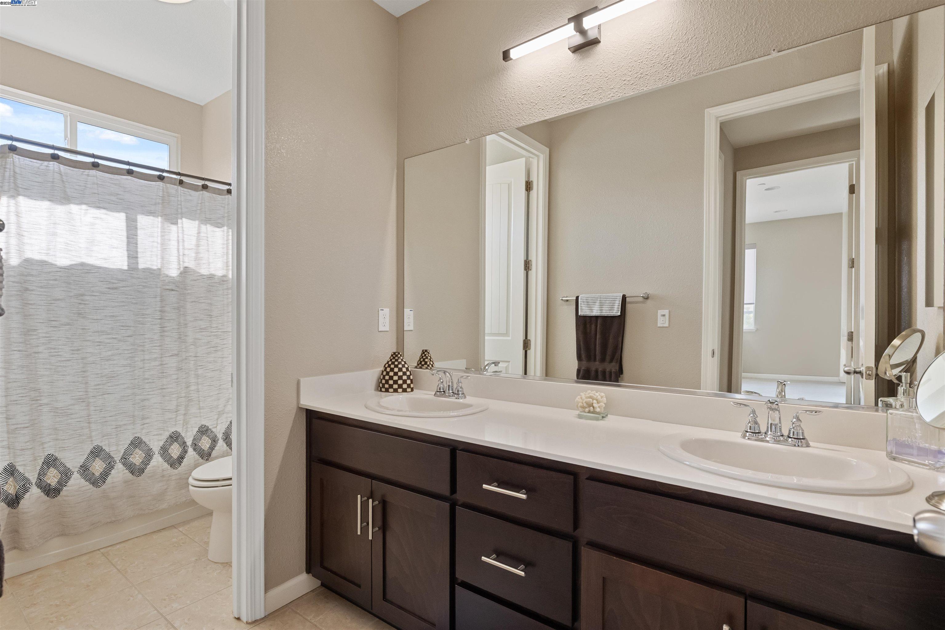 Detail Gallery Image 33 of 44 For 4717 Black Oak Ct, Fairfield,  CA 94534 - 4 Beds | 3 Baths