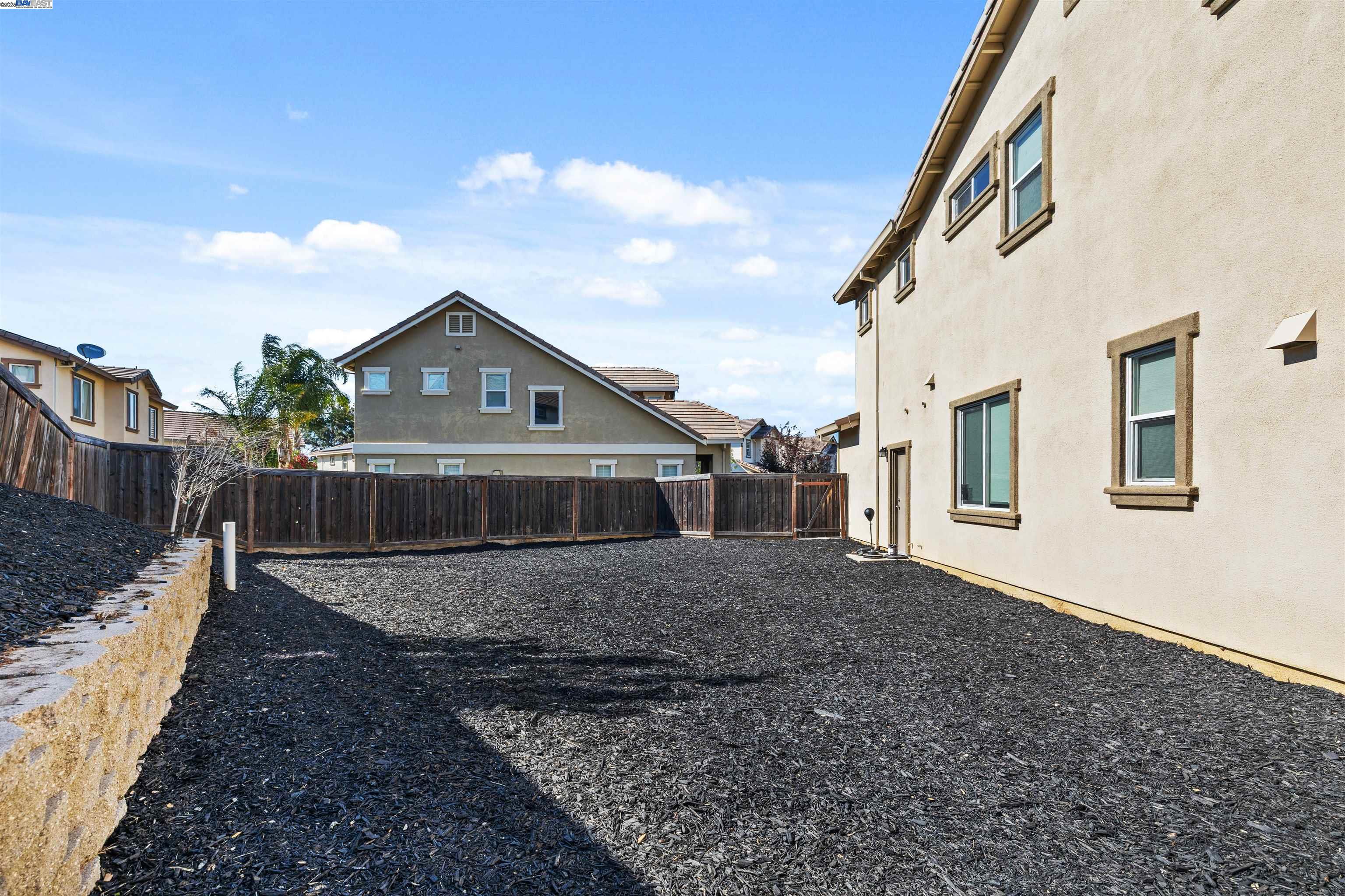 Detail Gallery Image 39 of 44 For 4717 Black Oak Ct, Fairfield,  CA 94534 - 4 Beds | 3 Baths