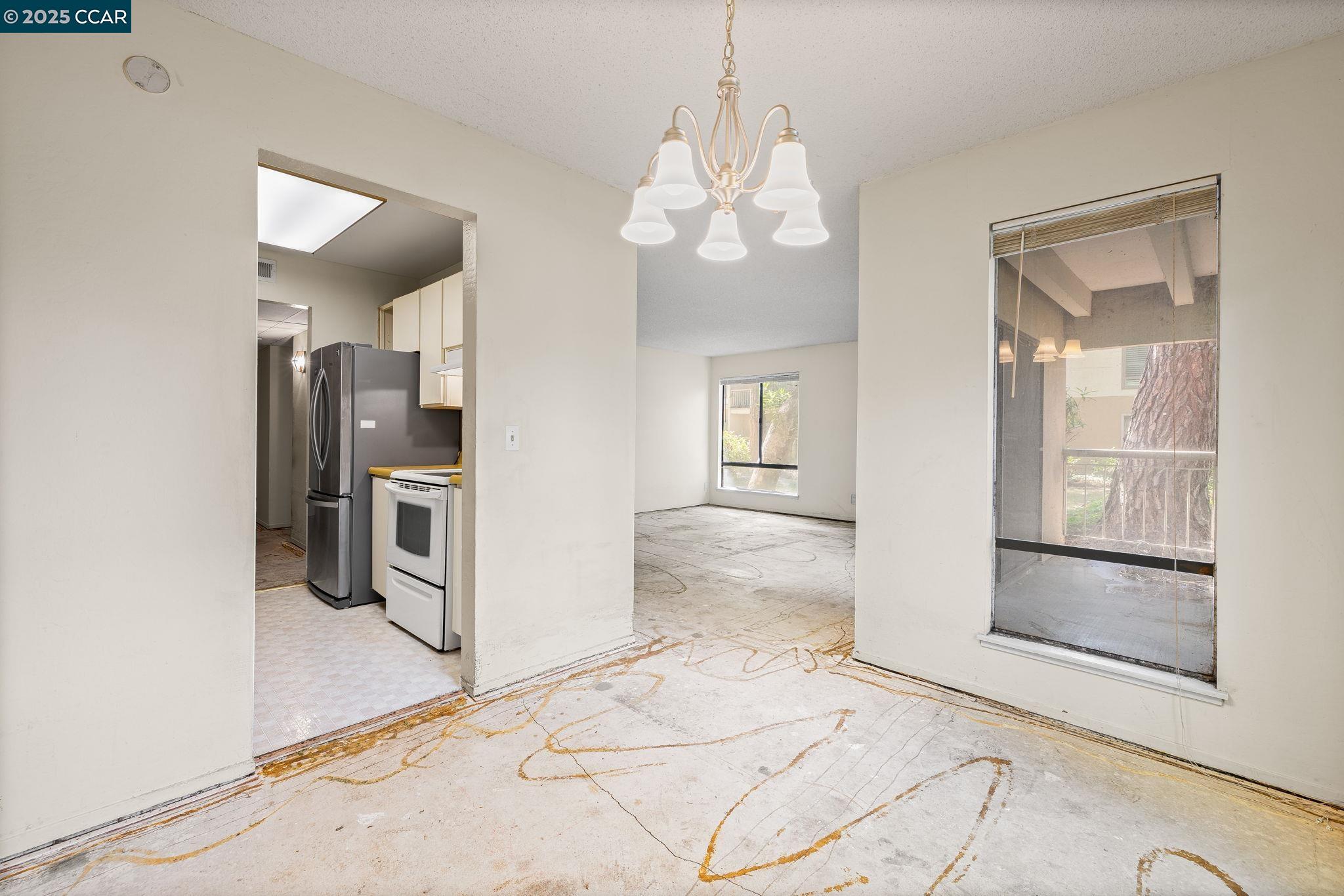 Photo #4: 41104219 Listing 