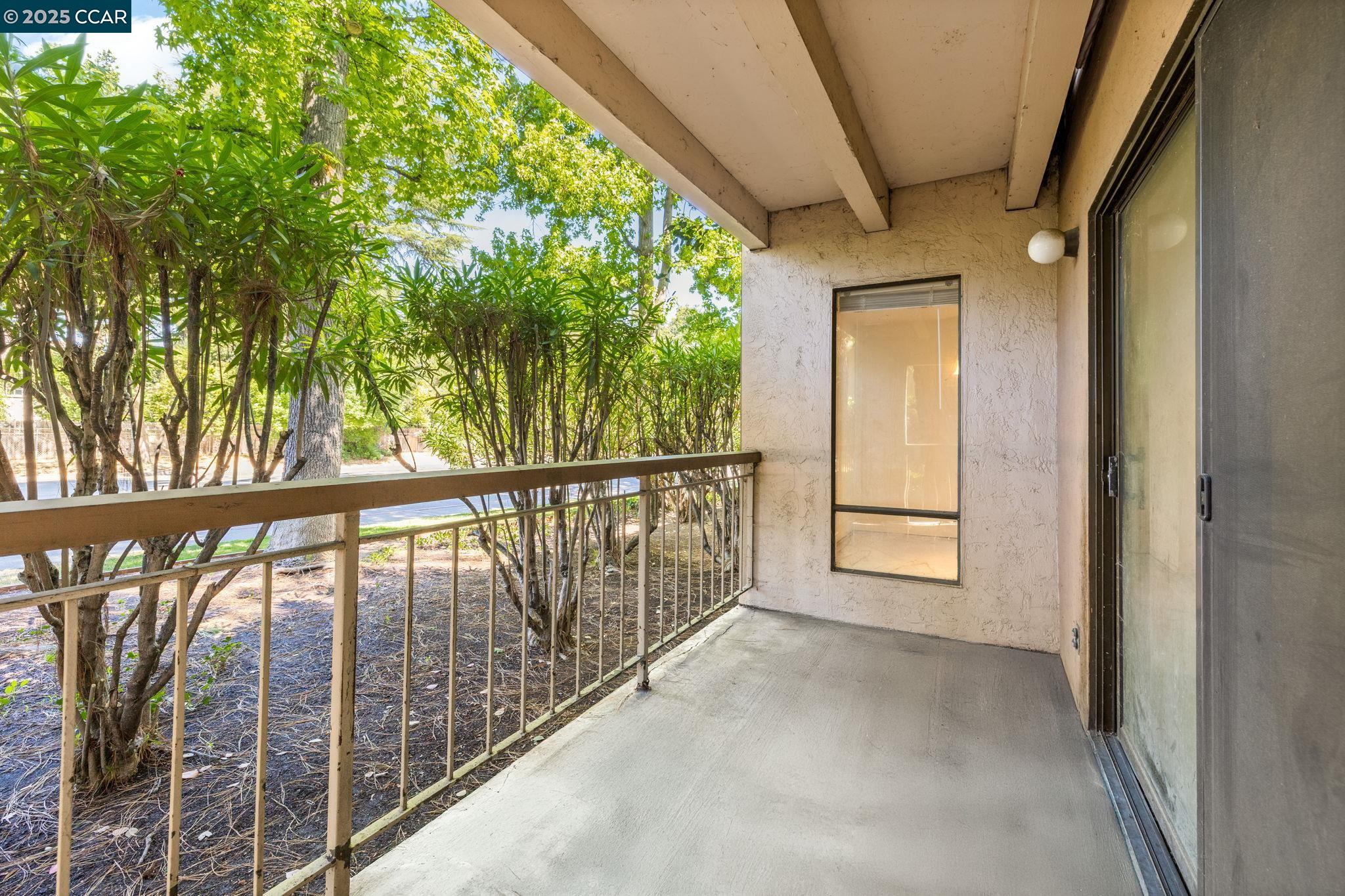 Photo #5: 41104219 Listing 