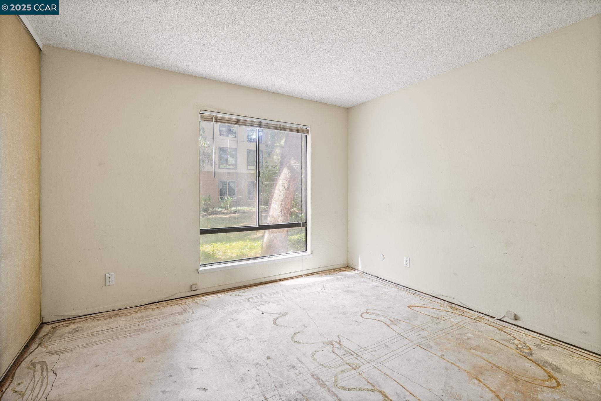 Photo #10: 41104219 Listing: Photo #10