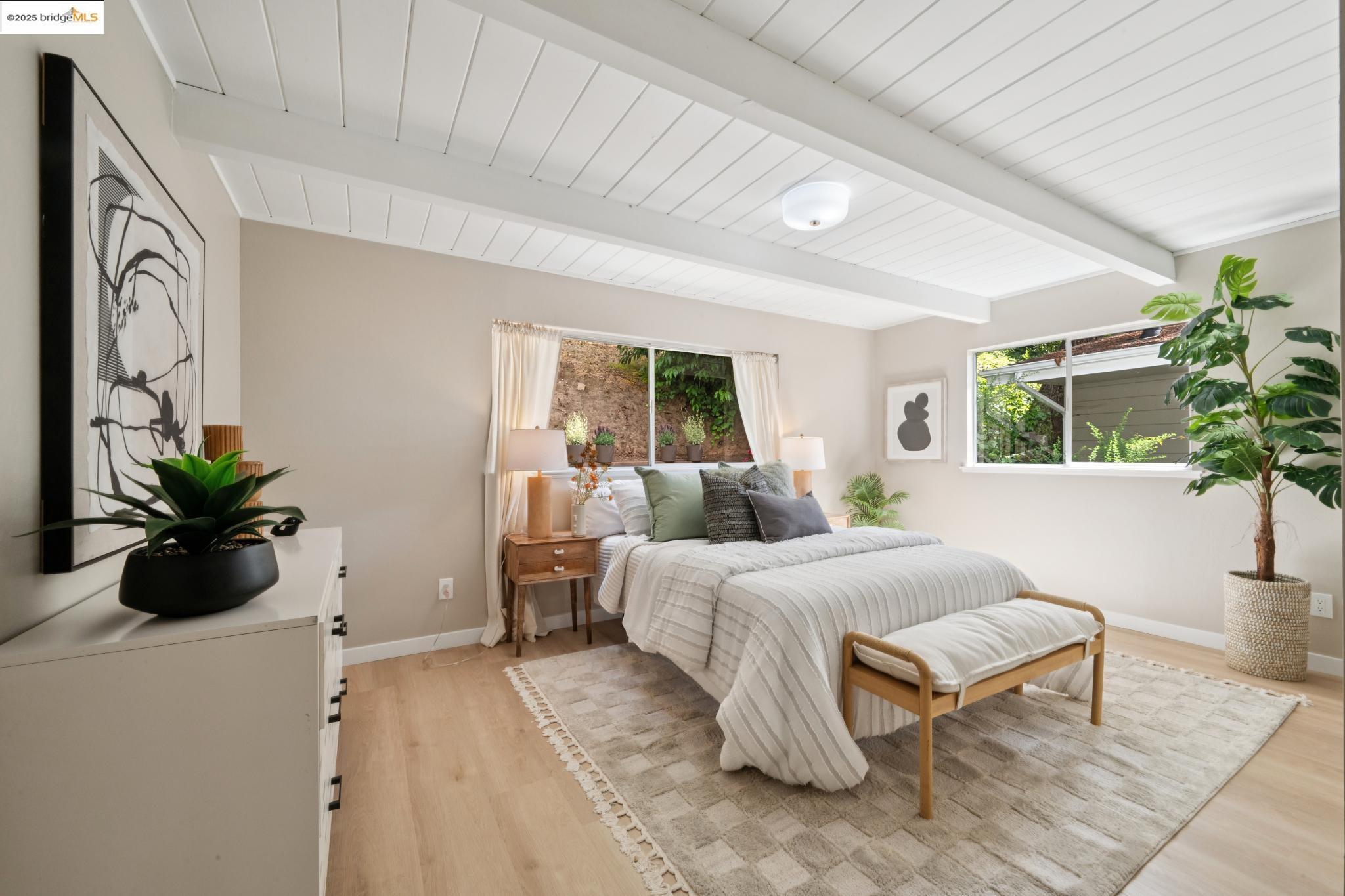 Detail Gallery Image 22 of 31 For 4258 Maple Ave, Oakland,  CA 94602 - 2 Beds | 1 Baths