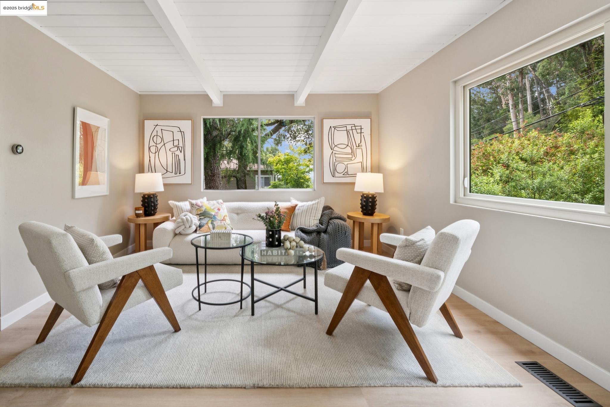 Detail Gallery Image 8 of 31 For 4258 Maple Ave, Oakland,  CA 94602 - 2 Beds | 1 Baths