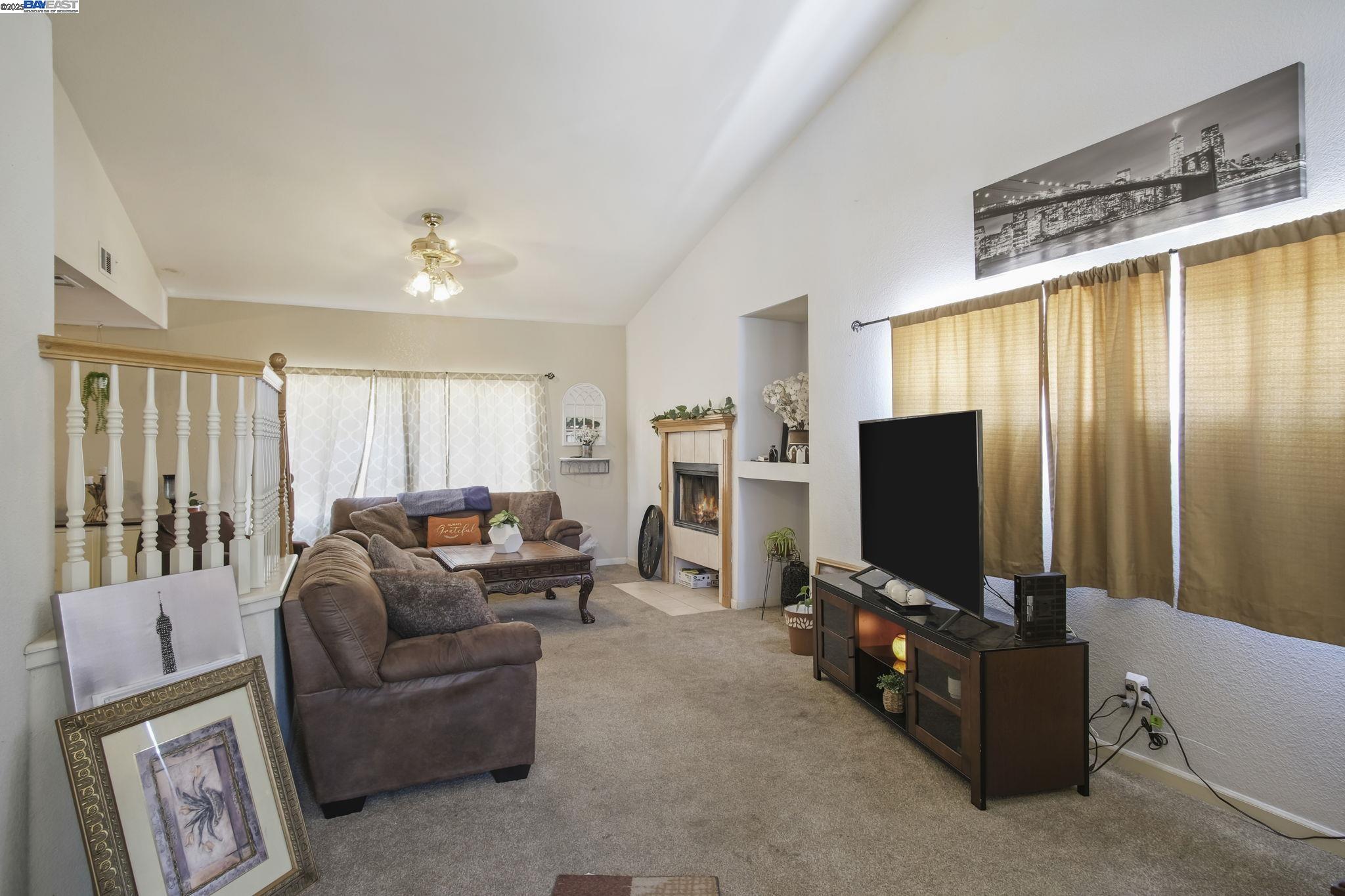 Detail Gallery Image 2 of 18 For 1460 Portsmouth Ln, Gustine,  CA 95322 - 3 Beds | 2 Baths
