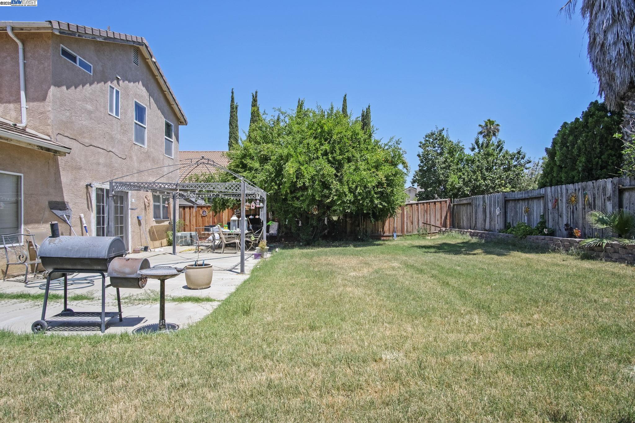 Detail Gallery Image 14 of 18 For 1460 Portsmouth Ln, Gustine,  CA 95322 - 3 Beds | 2 Baths