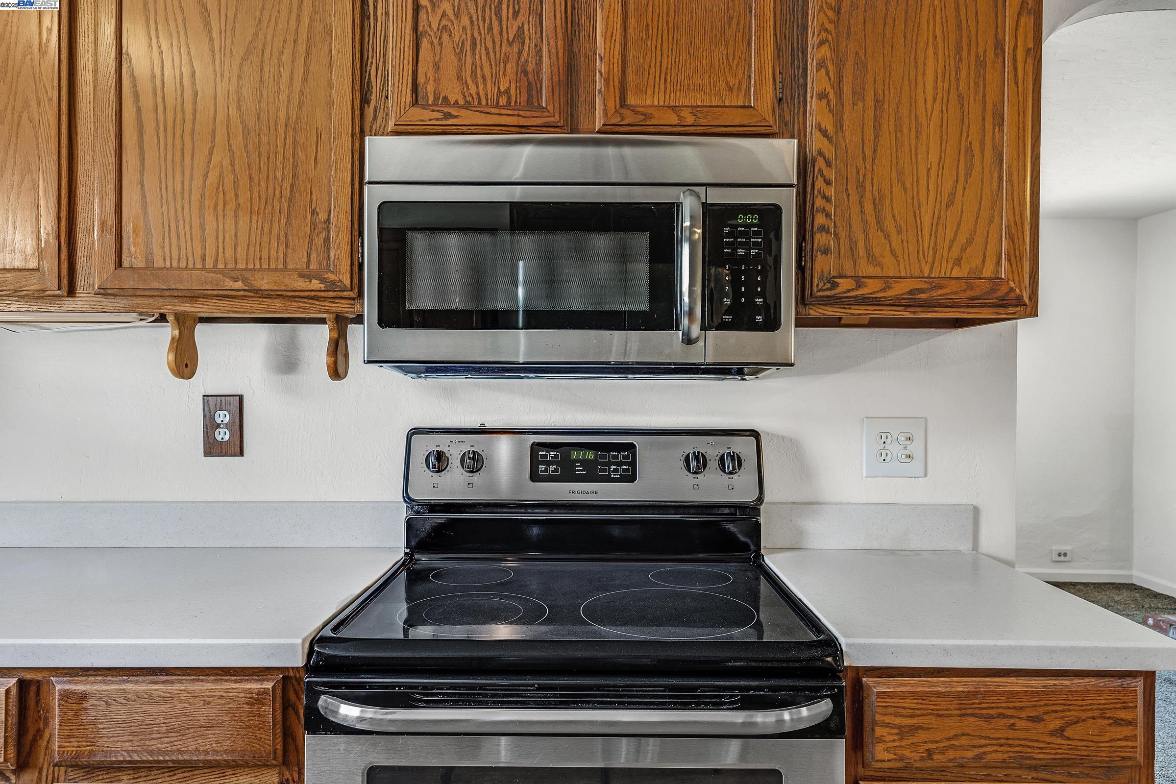 Detail Gallery Image 17 of 36 For 1137 Post St, Alameda,  CA 94501 - 1 Beds | 1/1 Baths