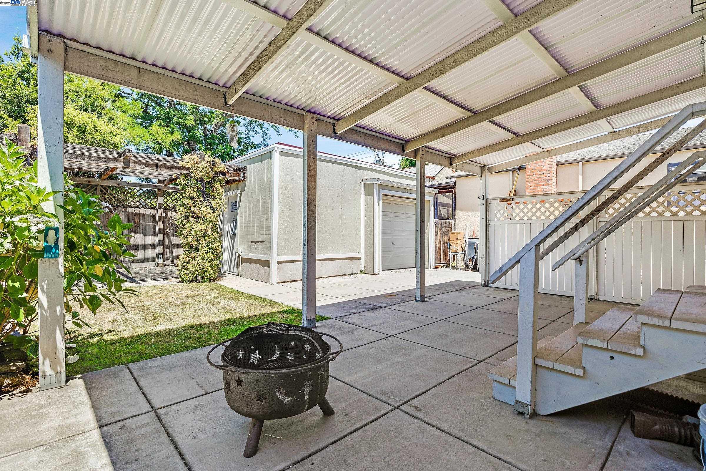 Detail Gallery Image 26 of 36 For 1137 Post St, Alameda,  CA 94501 - 1 Beds | 1/1 Baths