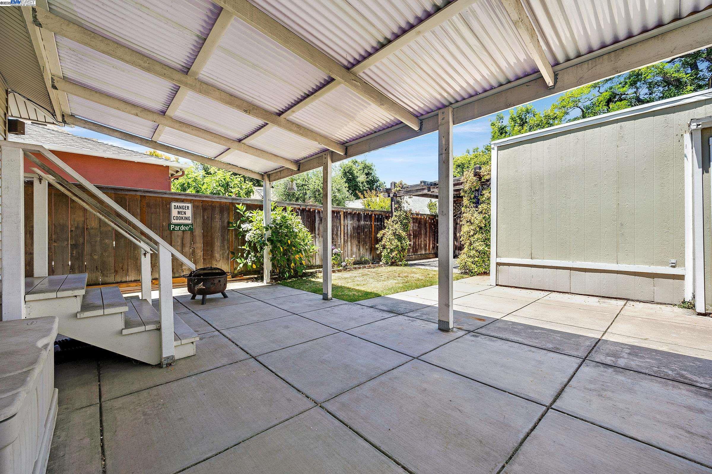 Detail Gallery Image 30 of 36 For 1137 Post St, Alameda,  CA 94501 - 1 Beds | 1/1 Baths
