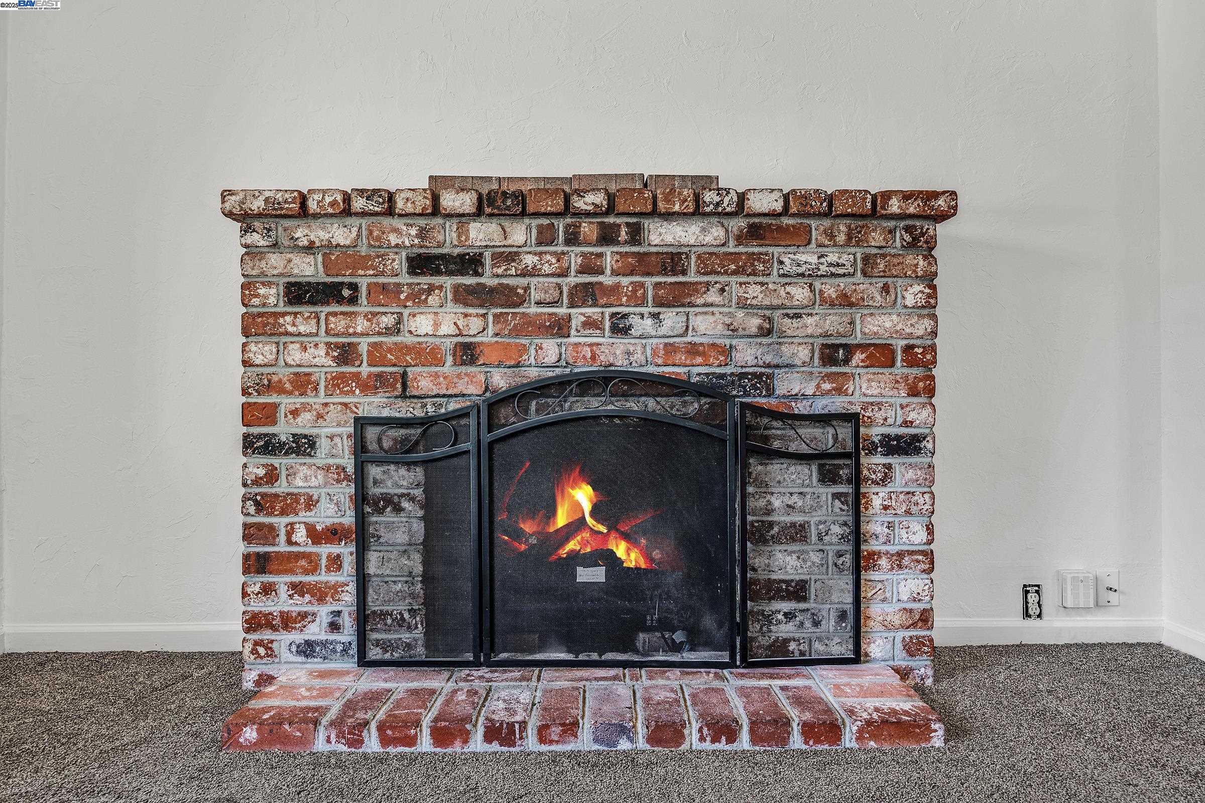 Detail Gallery Image 8 of 36 For 1137 Post St, Alameda,  CA 94501 - 1 Beds | 1/1 Baths