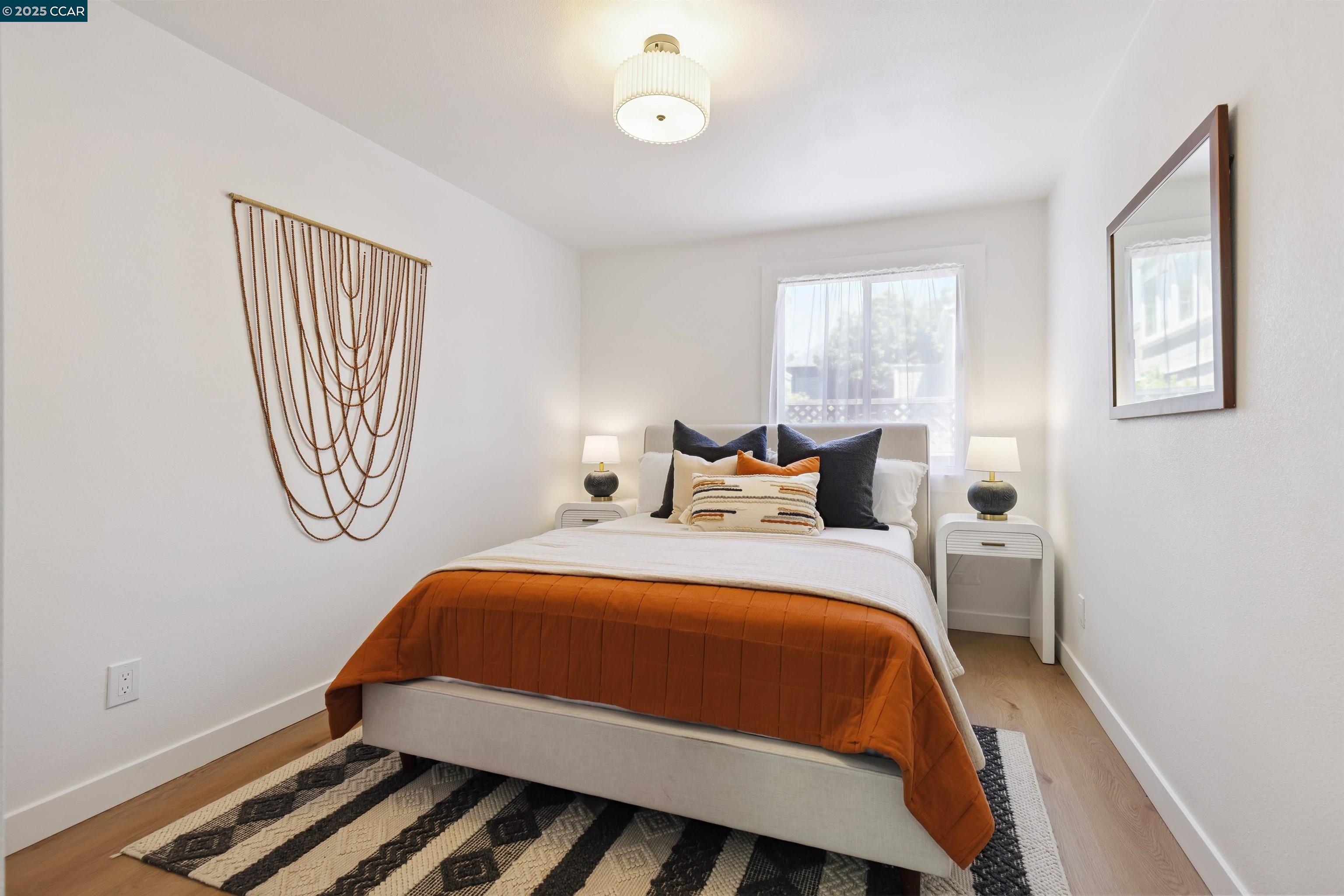 Detail Gallery Image 34 of 37 For 420 48th St, Oakland,  CA 94609 - 4 Beds | 2 Baths