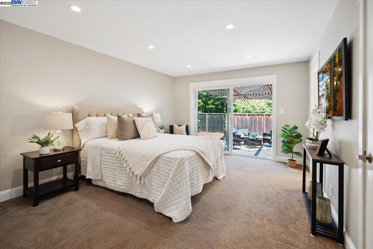 Detail Gallery Image 17 of 42 For 3186 Berkshire Ct, Pleasanton,  CA 94588 - 4 Beds | 2 Baths