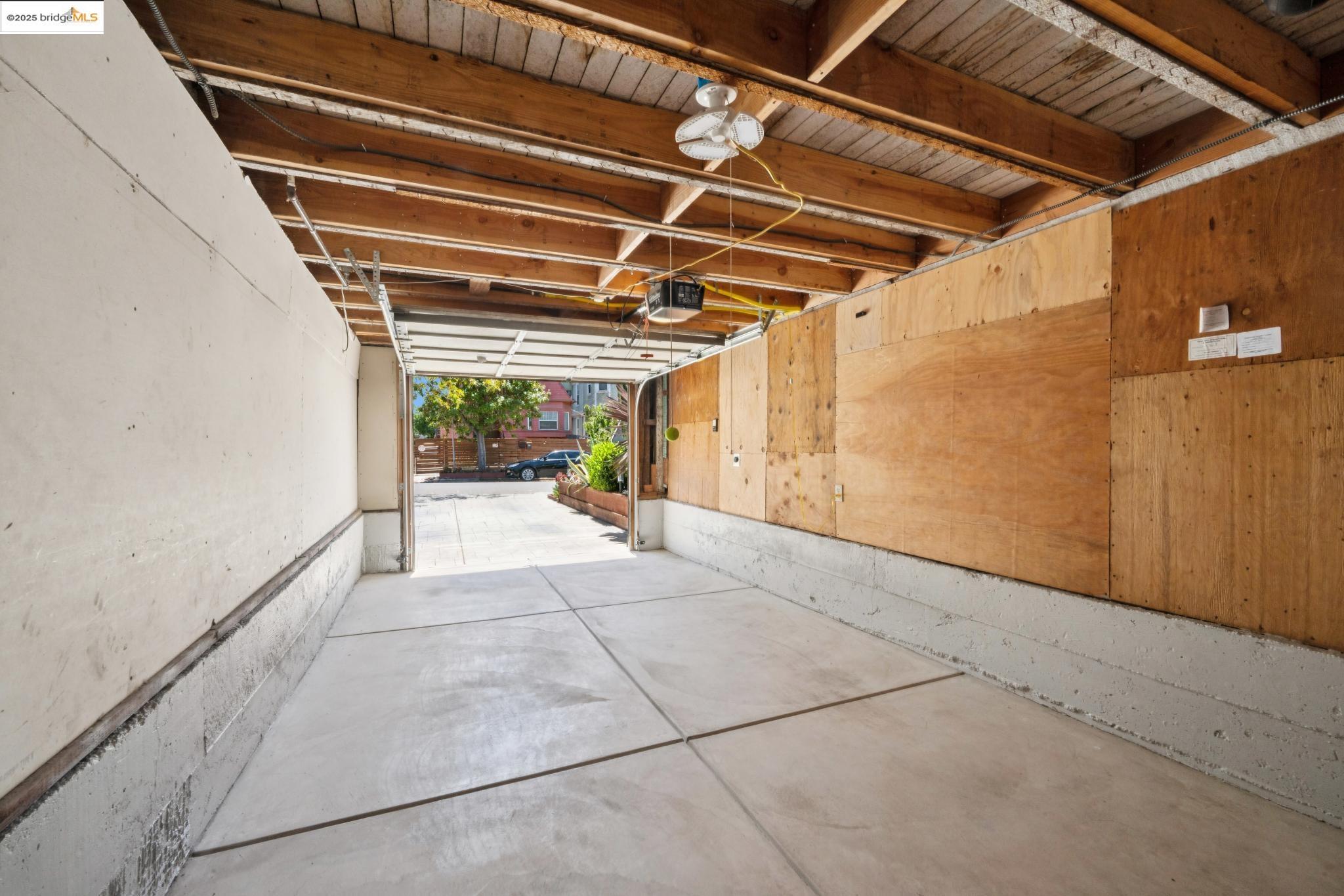 Detail Gallery Image 48 of 55 For 682 33rd St, Oakland,  CA 94609 - 3 Beds | 2 Baths