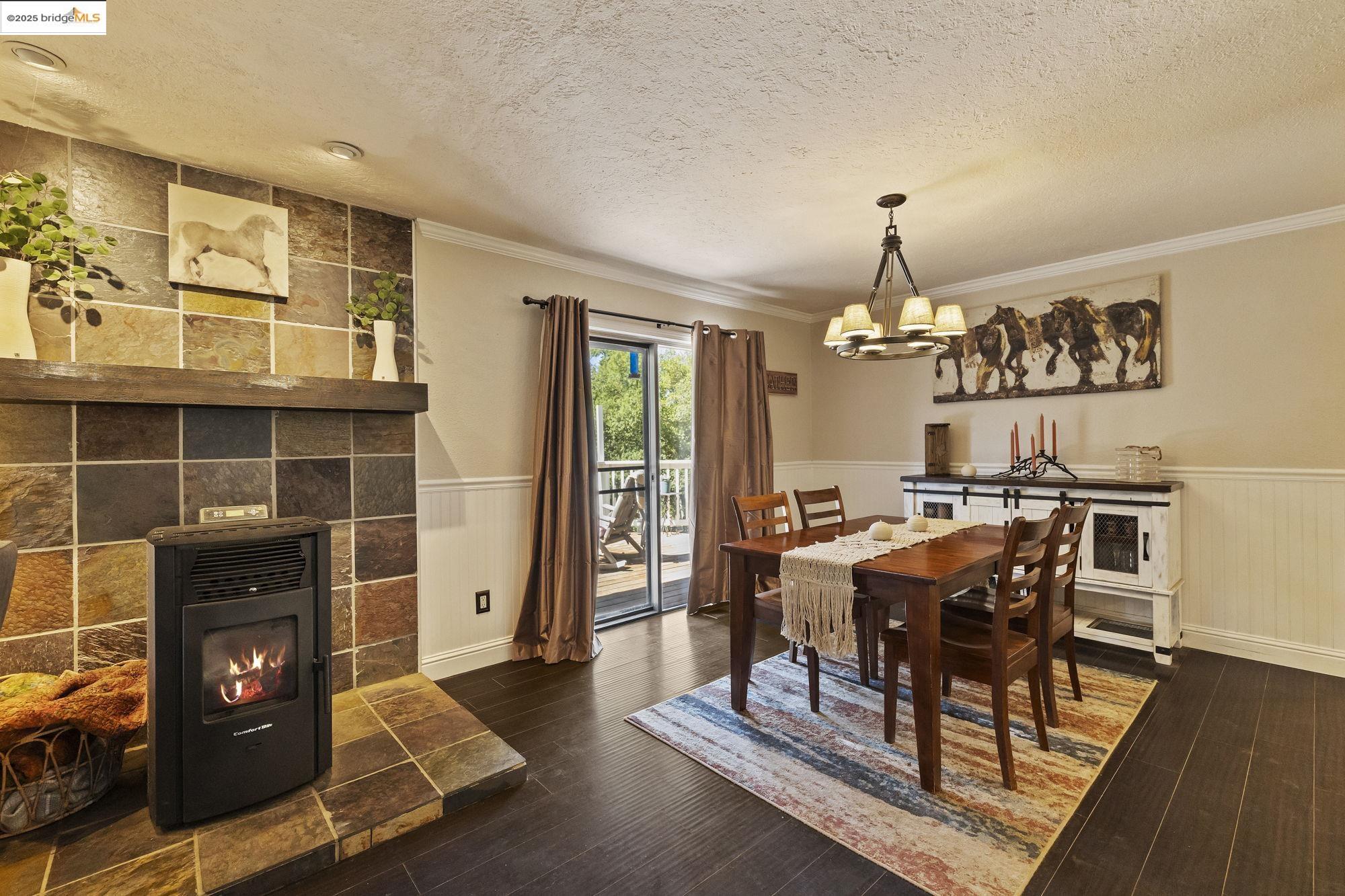 Detail Gallery Image 13 of 50 For 14147 Alder Ln, Sonora,  CA 95370 - 3 Beds | 2/1 Baths