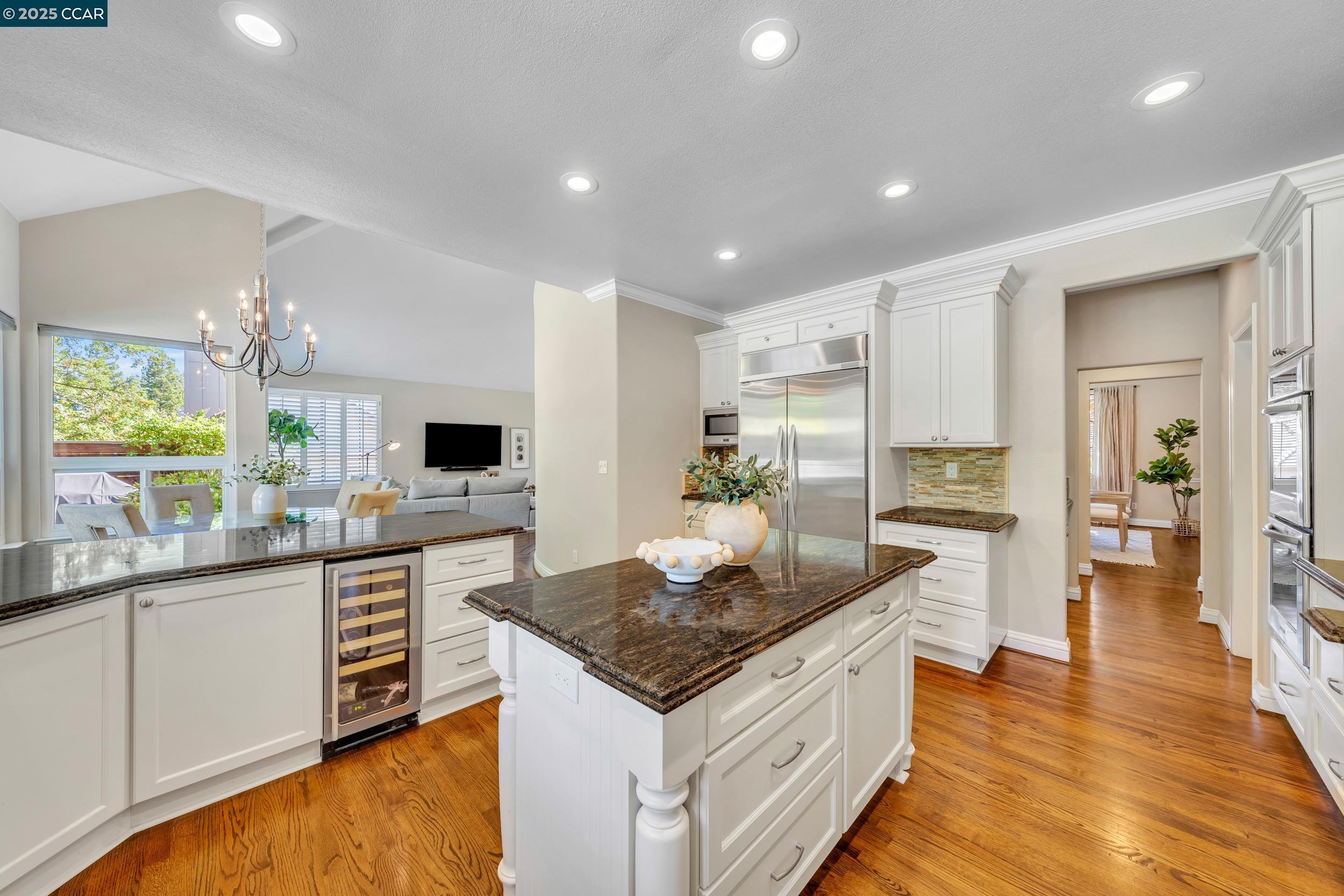 Detail Gallery Image 13 of 59 For 40 Oak Trail Ct, Alamo,  CA 94507 - 4 Beds | 3/1 Baths