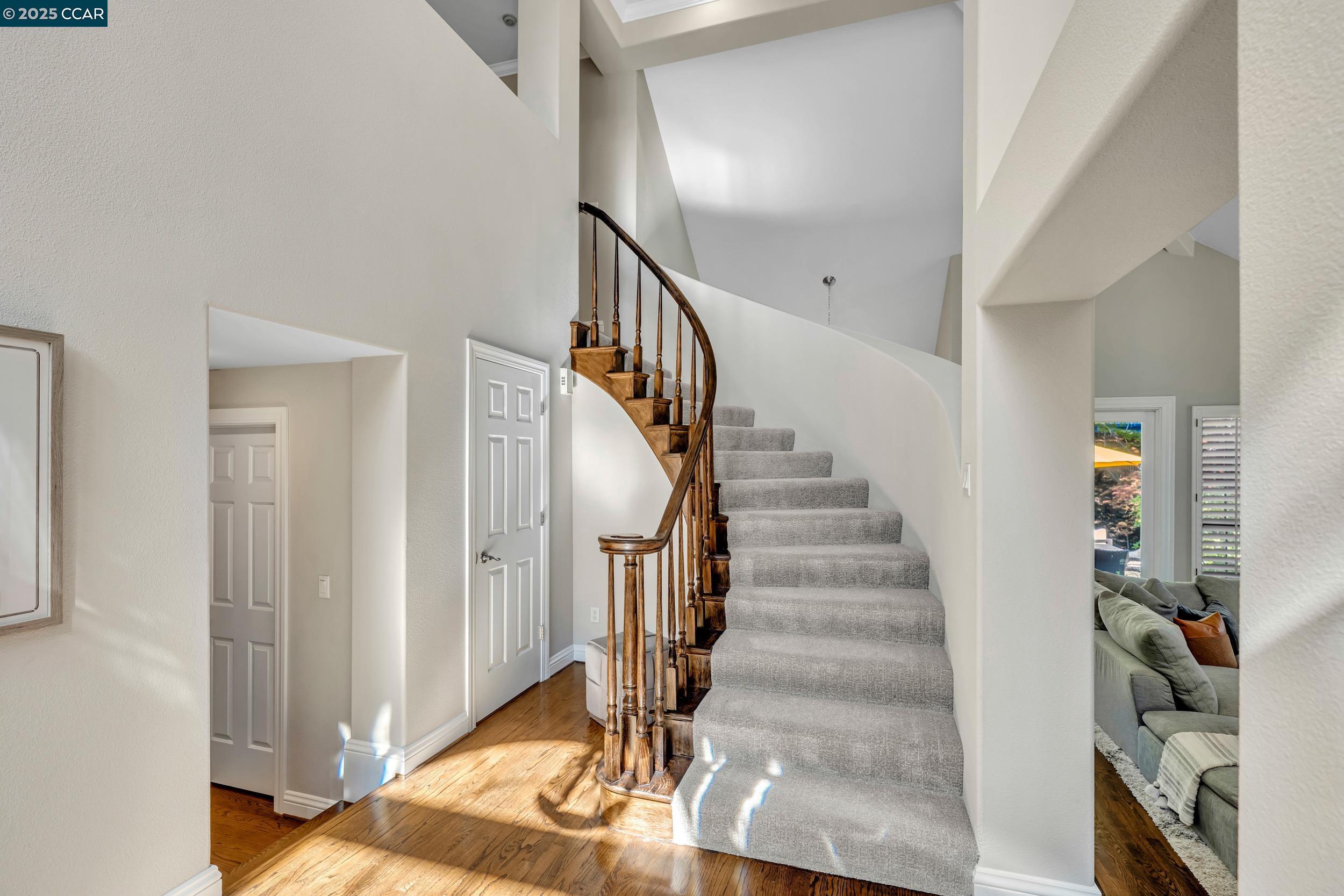 Detail Gallery Image 24 of 59 For 40 Oak Trail Ct, Alamo,  CA 94507 - 4 Beds | 3/1 Baths