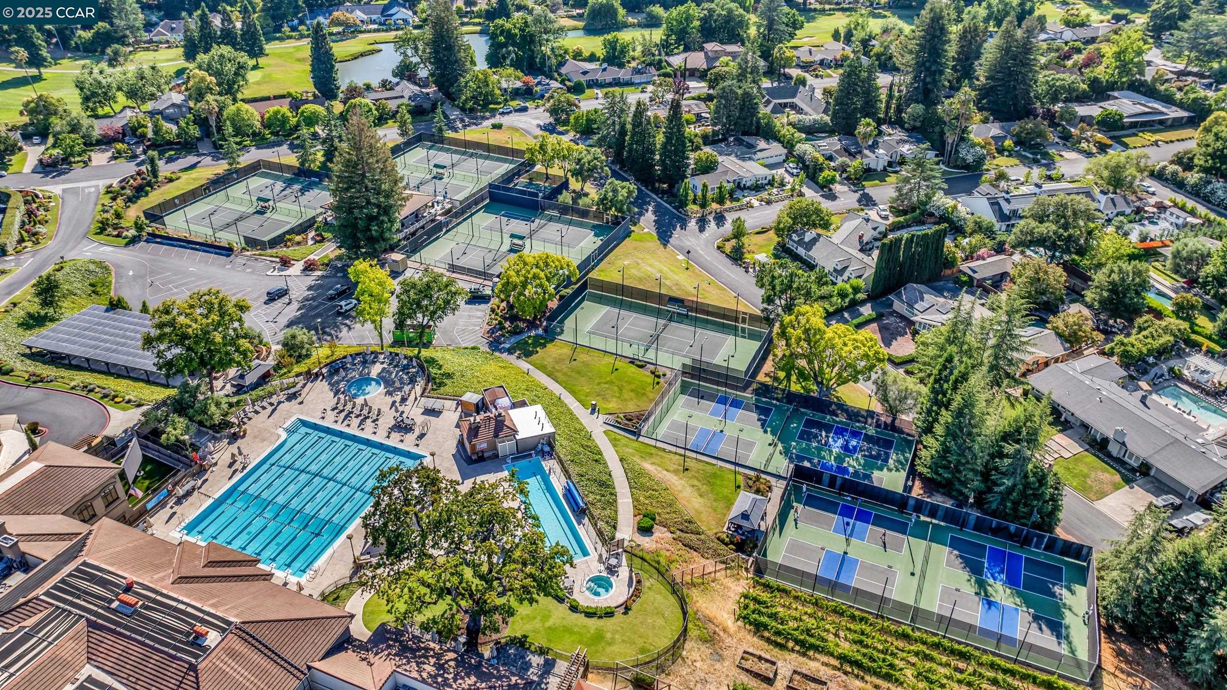 Detail Gallery Image 58 of 59 For 40 Oak Trail Ct, Alamo,  CA 94507 - 4 Beds | 3/1 Baths
