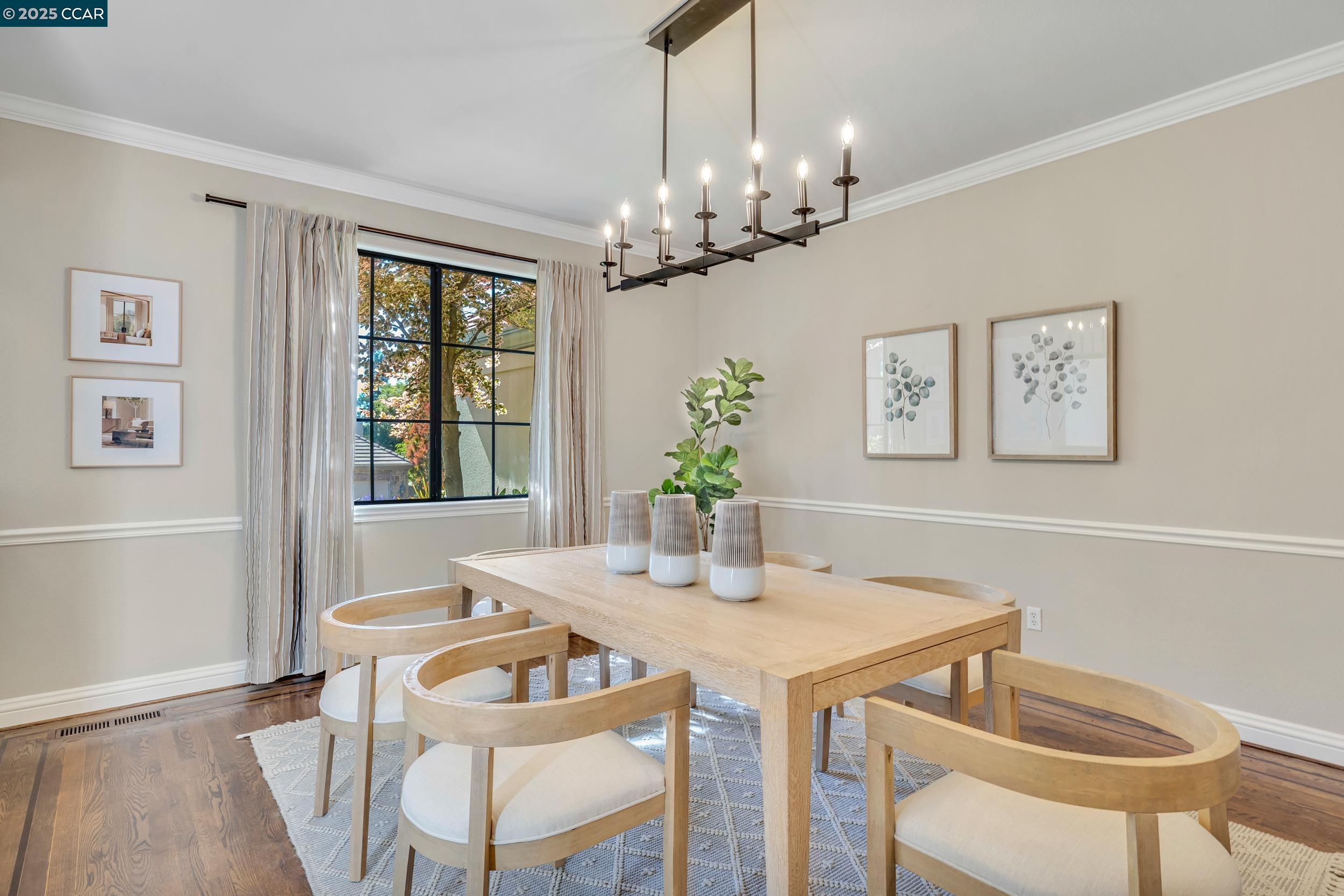 Detail Gallery Image 8 of 59 For 40 Oak Trail Ct, Alamo,  CA 94507 - 4 Beds | 3/1 Baths