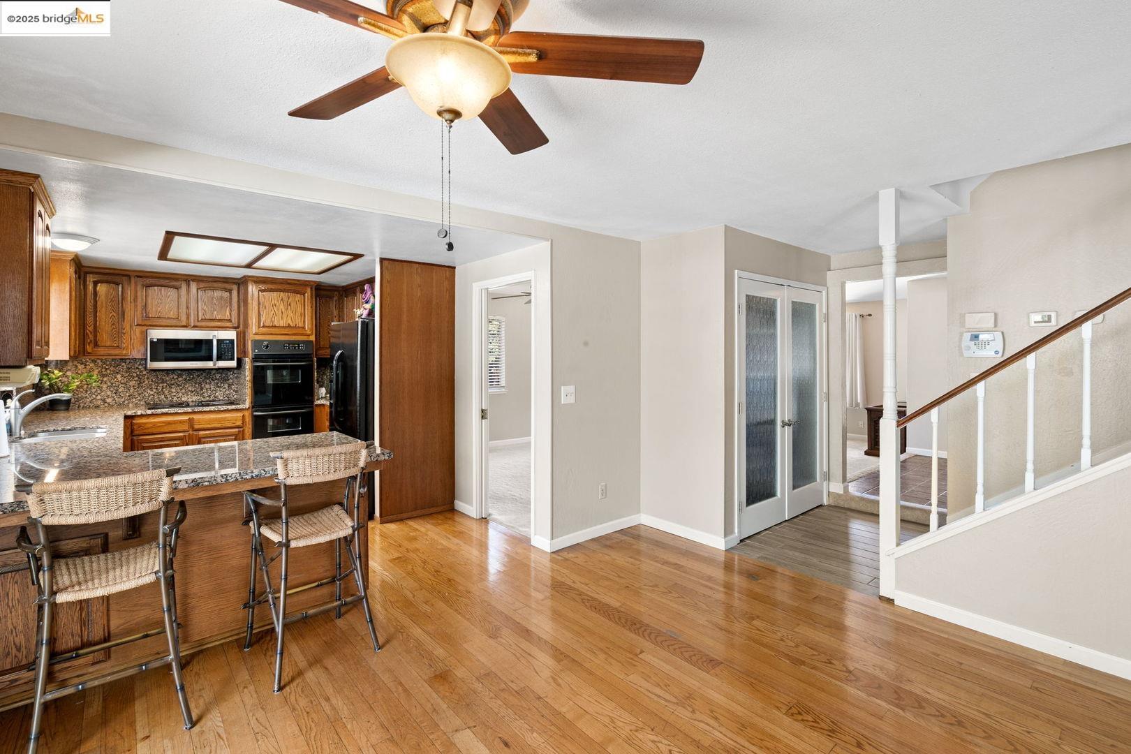 Detail Gallery Image 11 of 44 For 3300 Ashburton Dr, Antioch,  CA 94509 - 4 Beds | 2/1 Baths