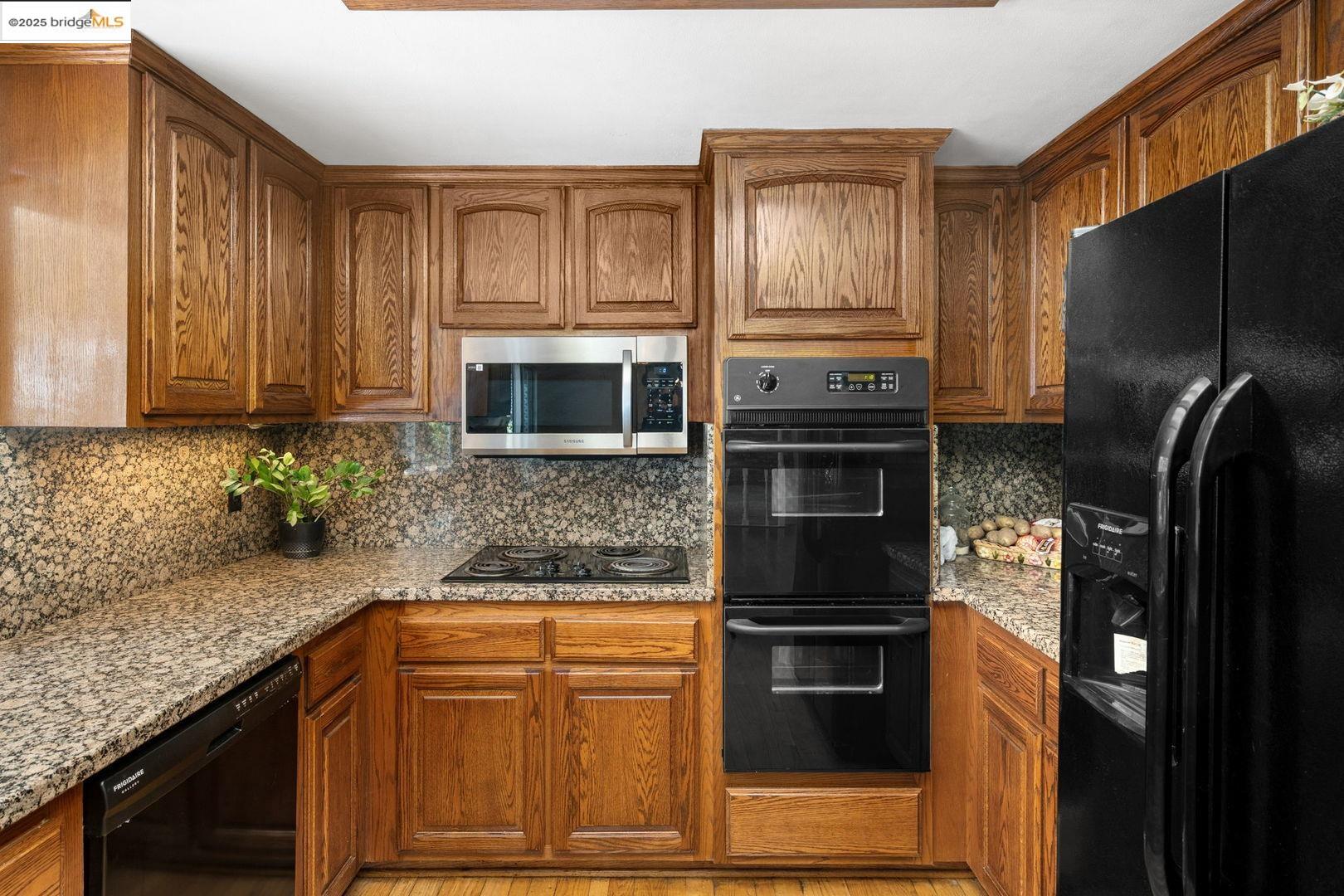 Detail Gallery Image 12 of 44 For 3300 Ashburton Dr, Antioch,  CA 94509 - 4 Beds | 2/1 Baths