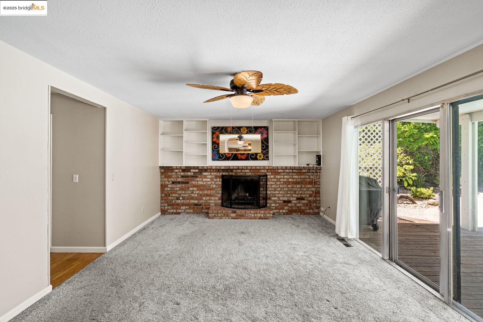 Detail Gallery Image 18 of 44 For 3300 Ashburton Dr, Antioch,  CA 94509 - 4 Beds | 2/1 Baths