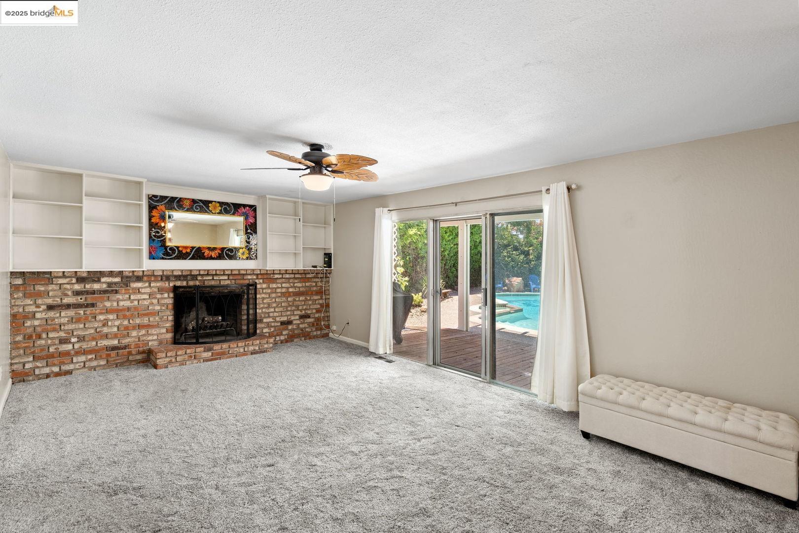 Detail Gallery Image 19 of 44 For 3300 Ashburton Dr, Antioch,  CA 94509 - 4 Beds | 2/1 Baths